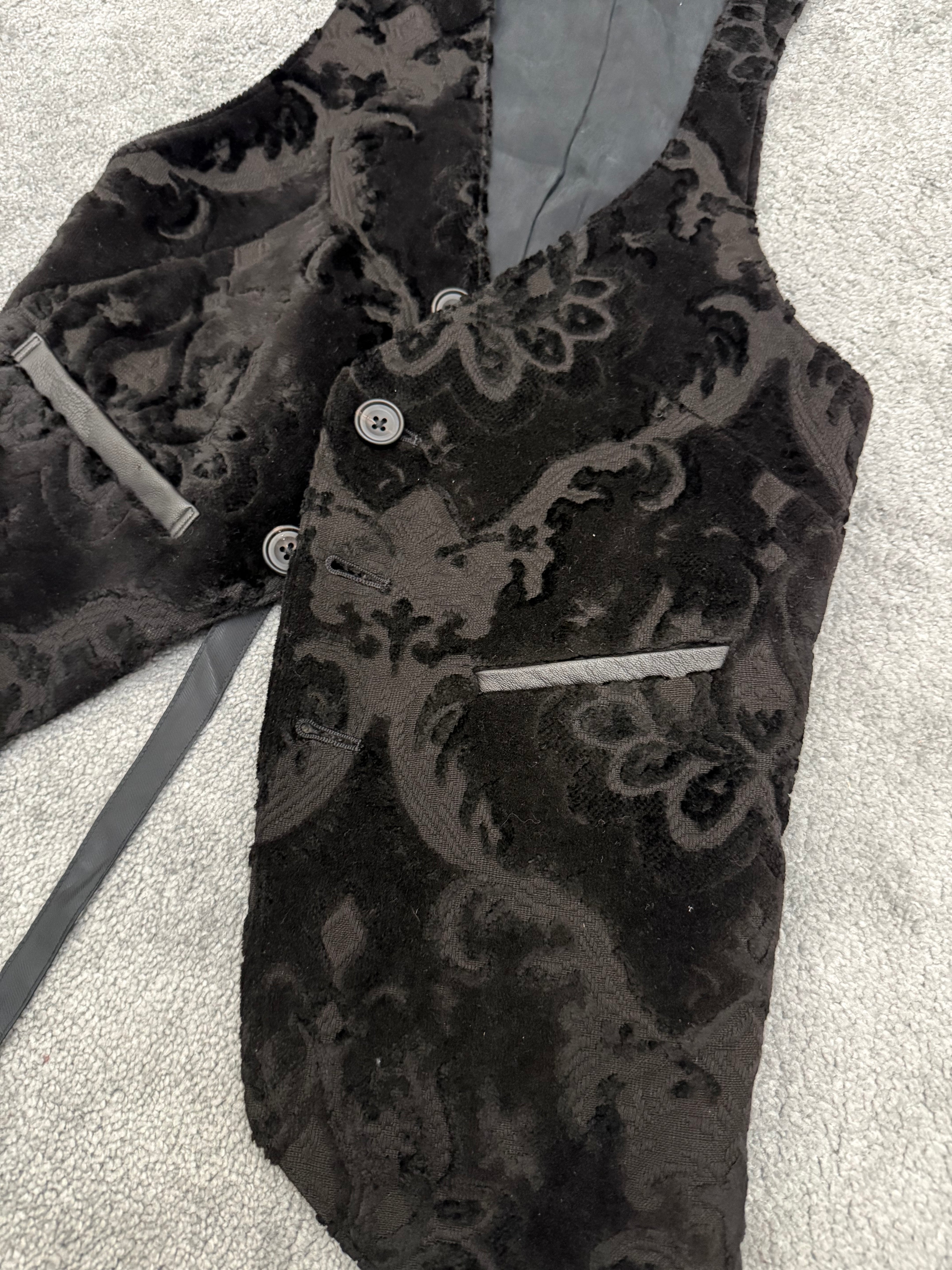 Ifsixwasnine Tribal floral vest