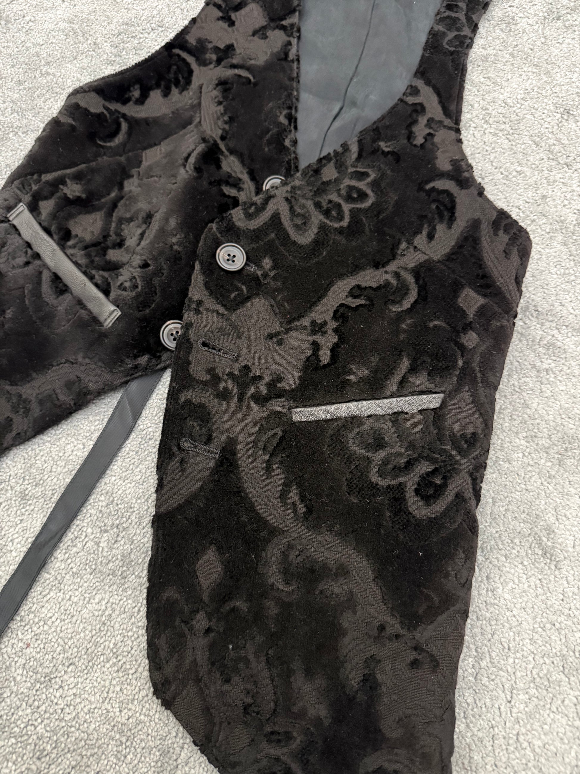 Ifsixwasnine Tribal floral vest