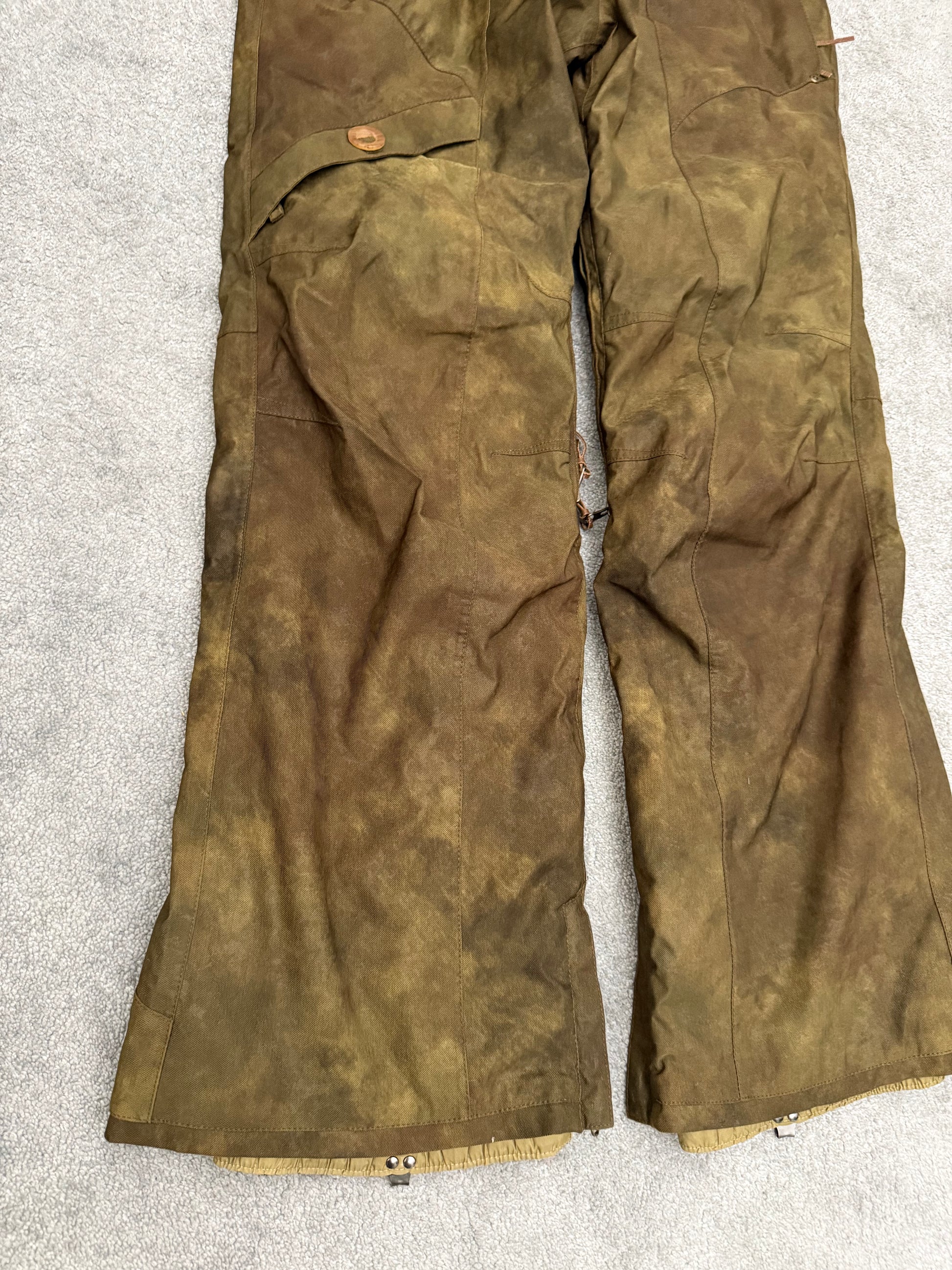 LL Rustic Flared Cargo ski pants