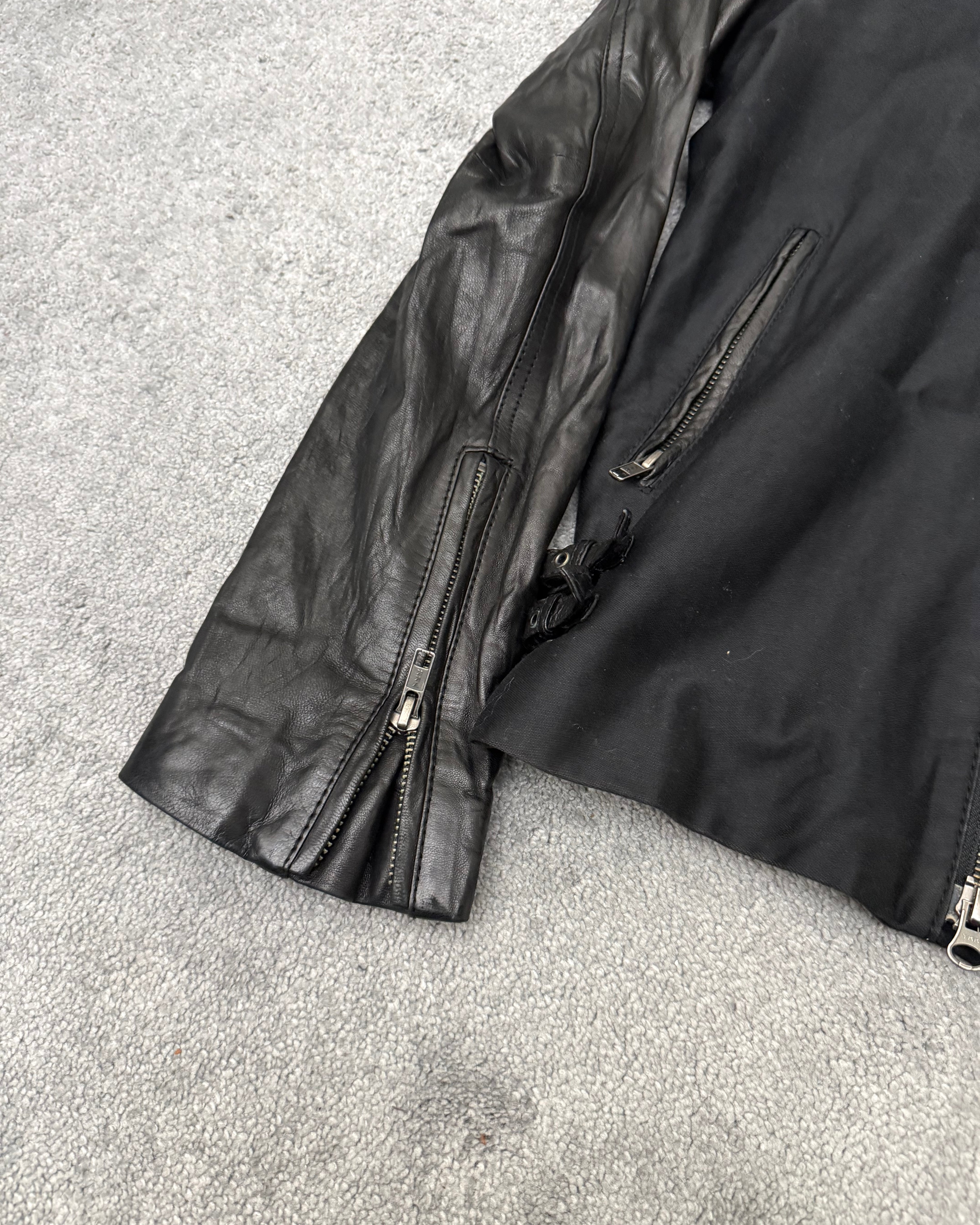 291295 = HOMME Hybrider Asymetrical jacket