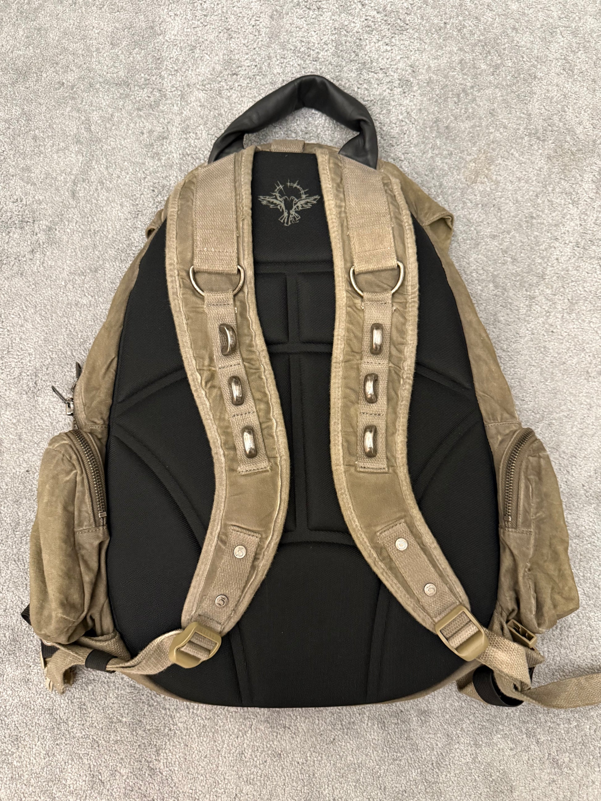 Wintex x Dove5 Transformer backpack