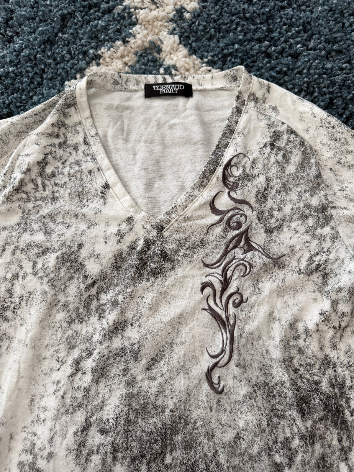 Tornado Mart Shiny Tribal Embroidery Shirt