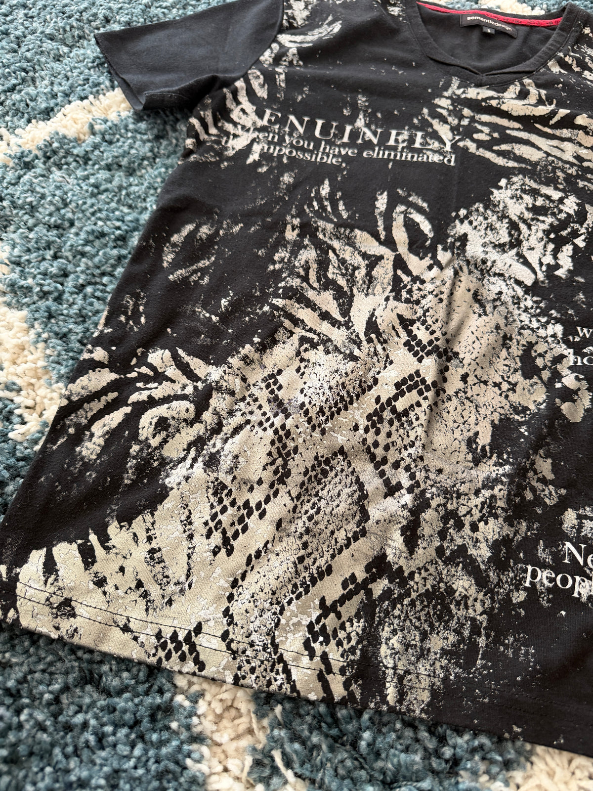 Semantic Design Shiny Animal Wildlife Shirt
