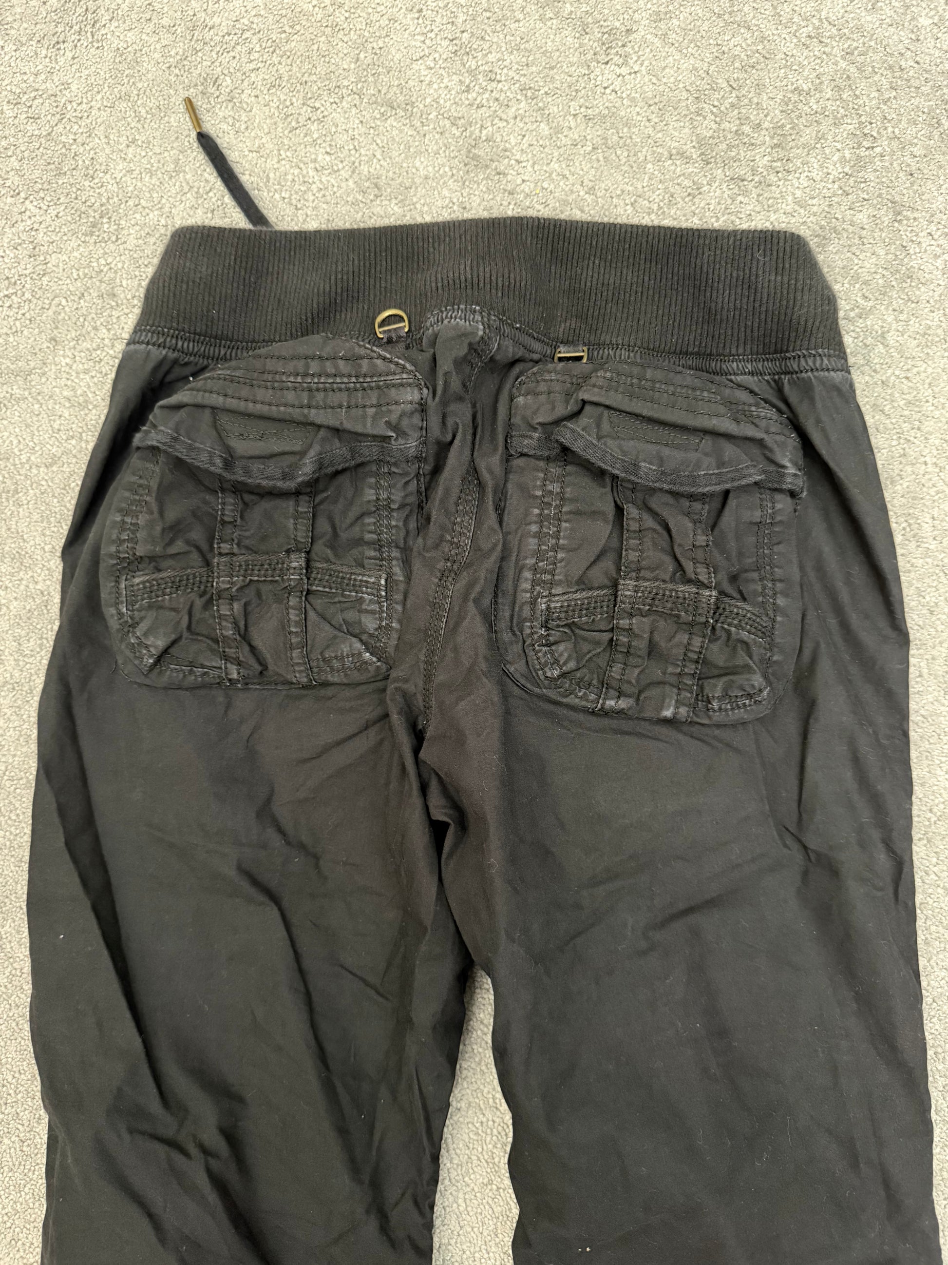 G.O.A Flared Black Cargo Pants – wintexarchive