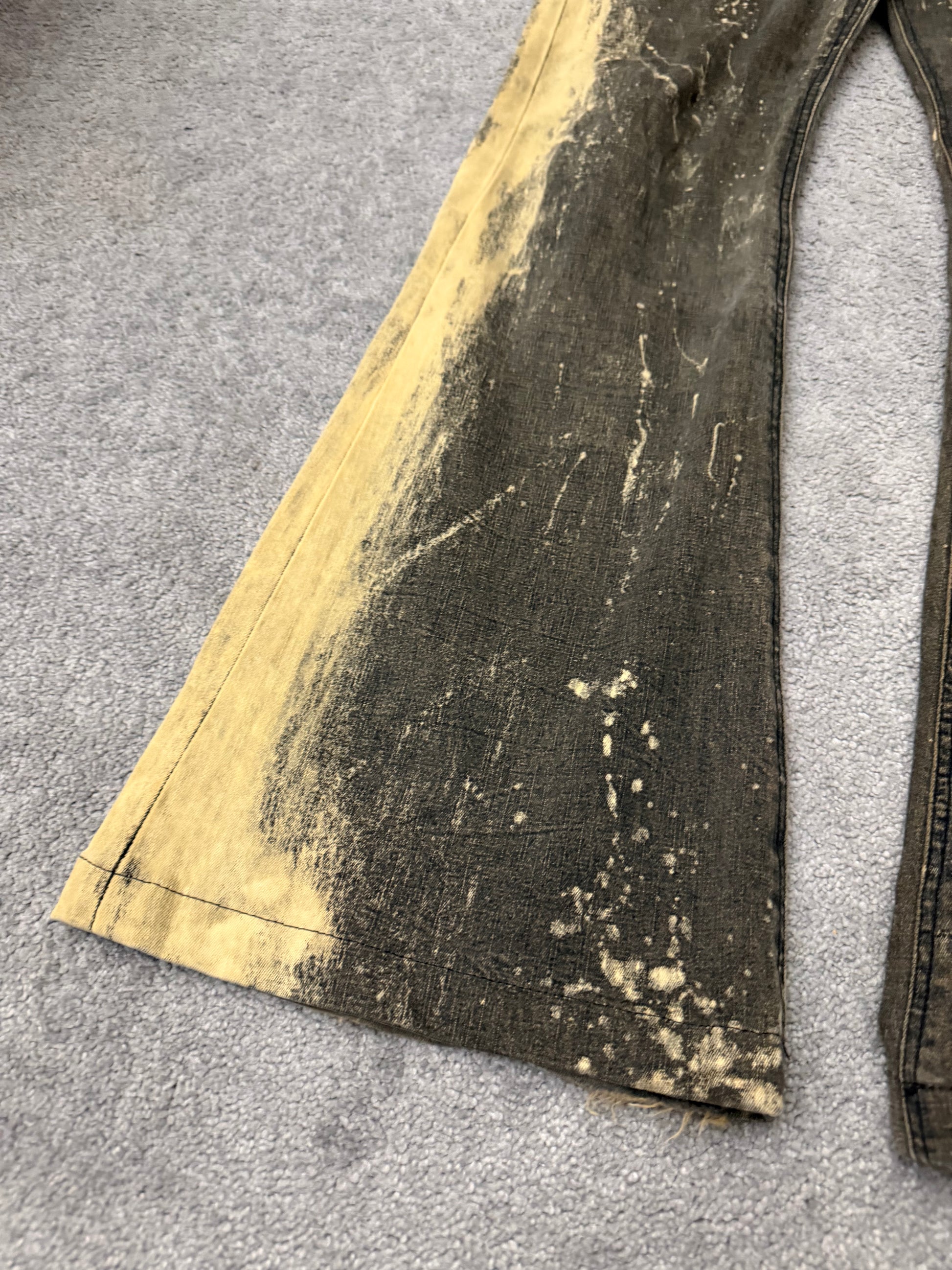 Tornado Mart Smeared Flared Pants