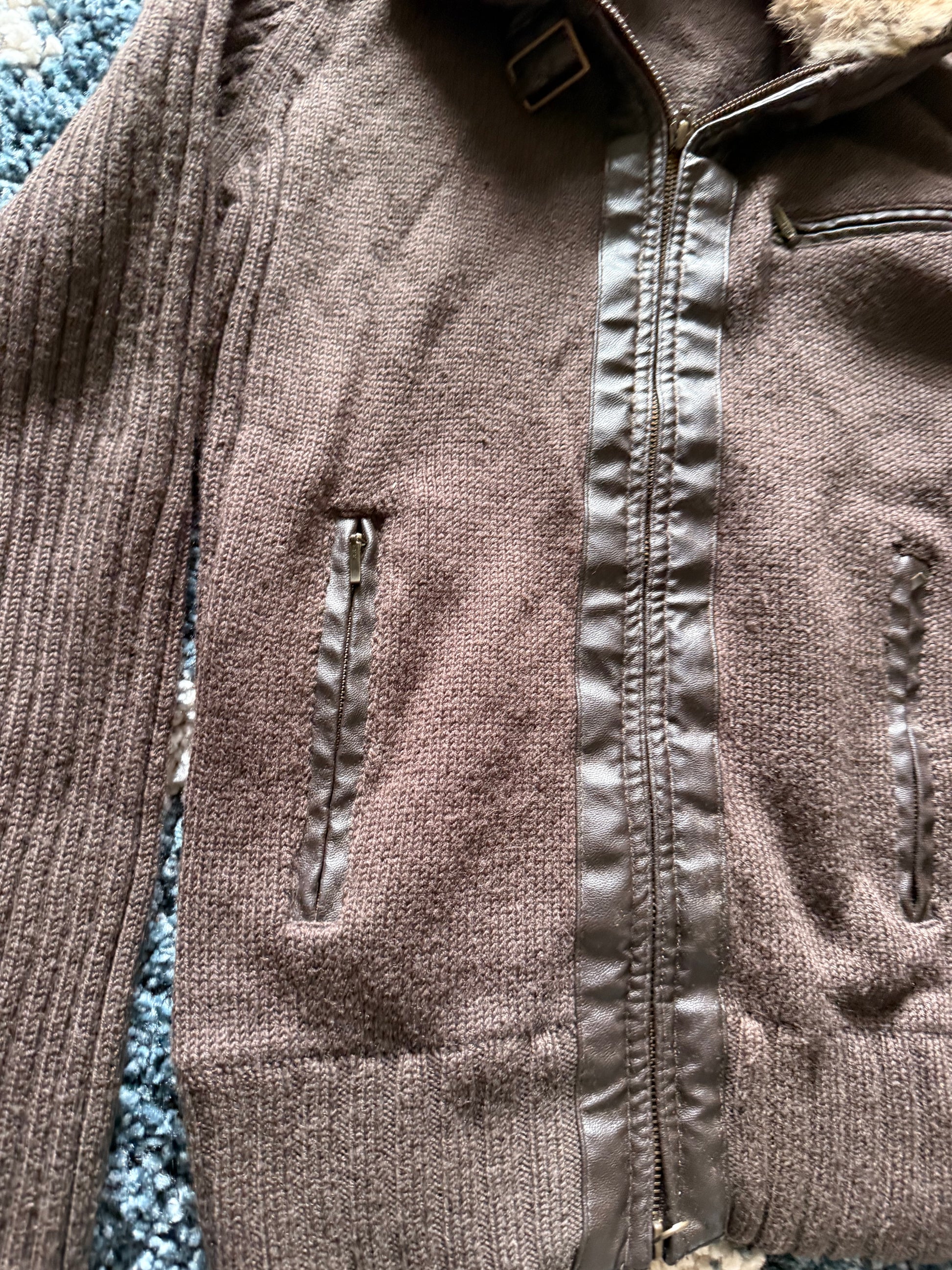 tornado mart Jaguar fur jacket y2k お兄系 ?media_id=3558093254986887128