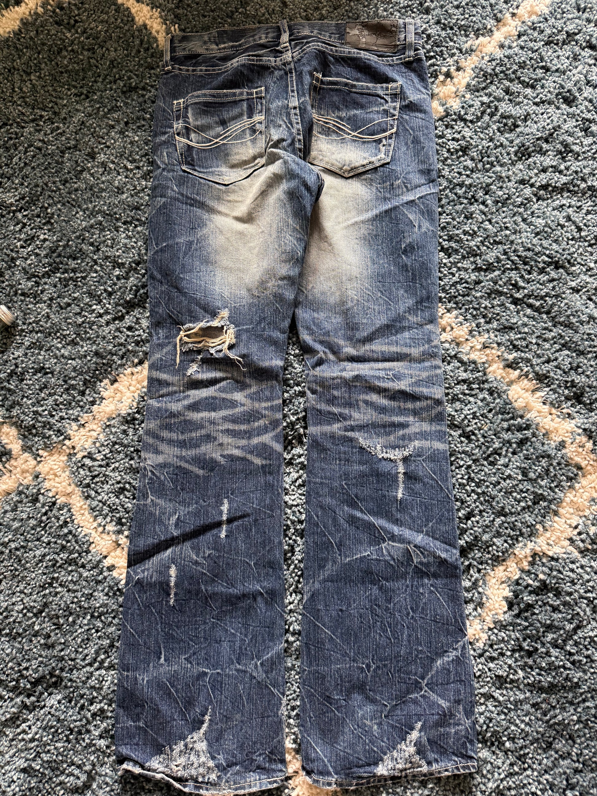 Cavaria studded pocket honeycomb flared jeans