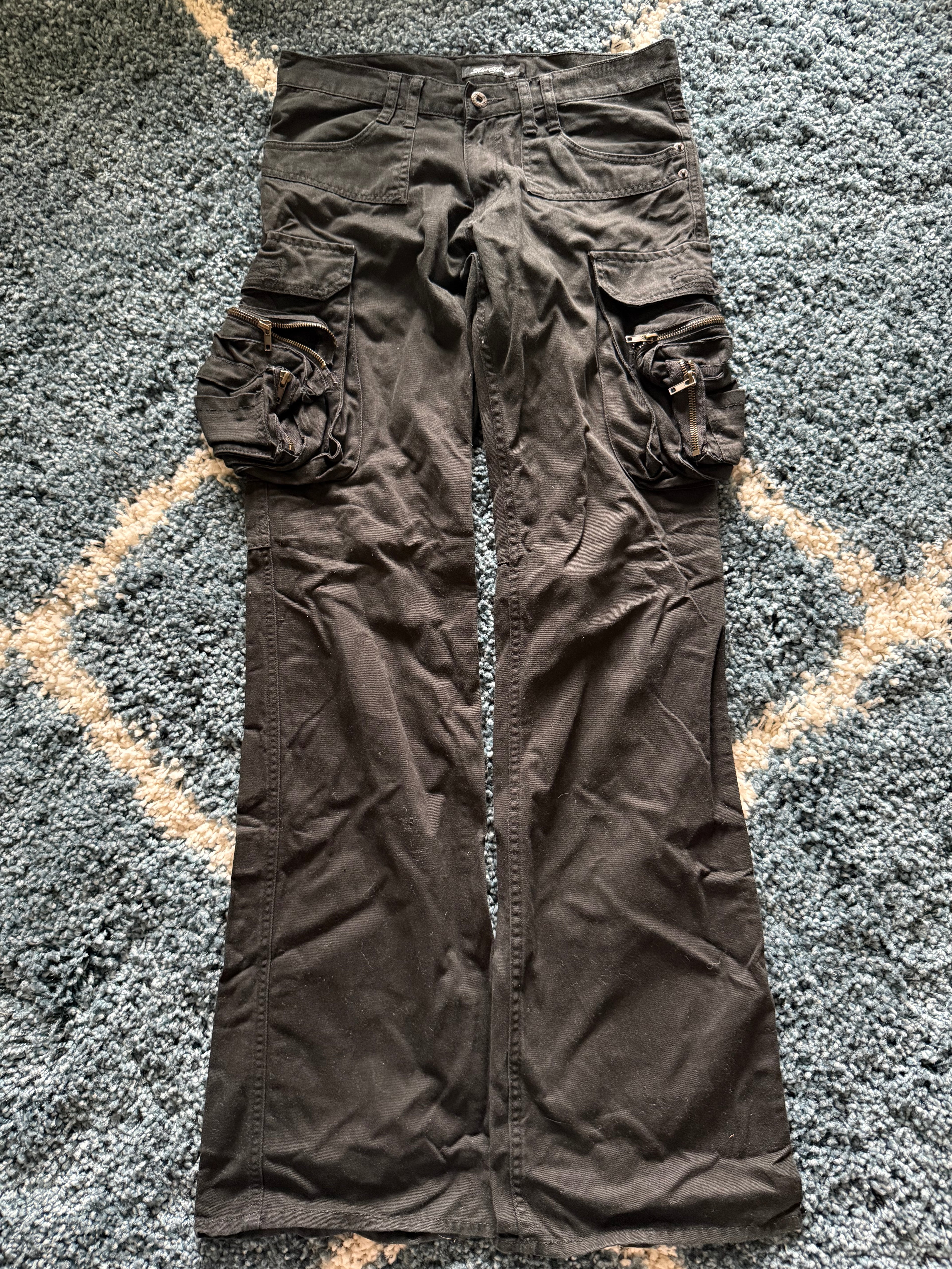 Root cask mask cargos