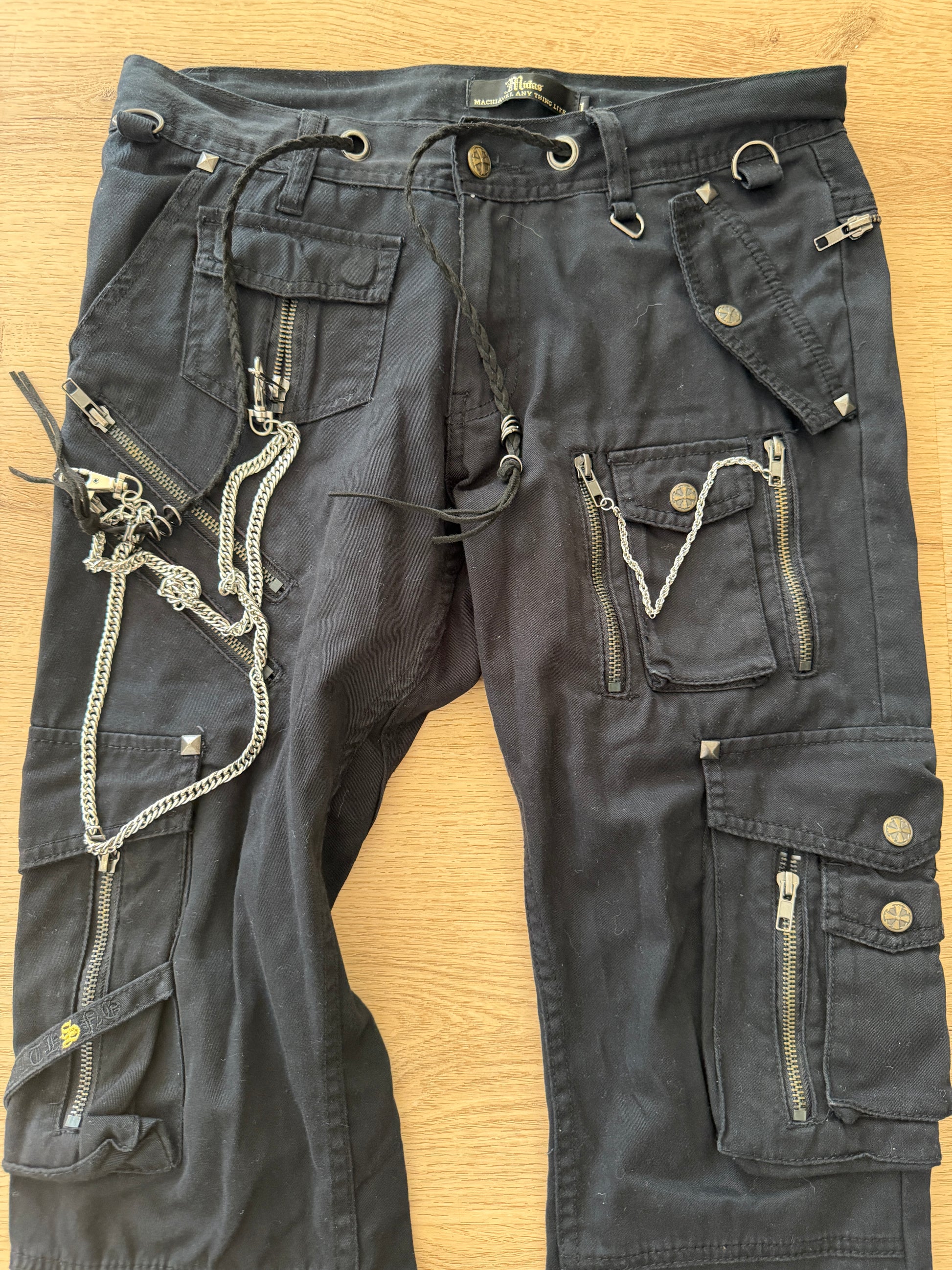 Midas 00‘s „4 x Laces“ Chained Flared Pants