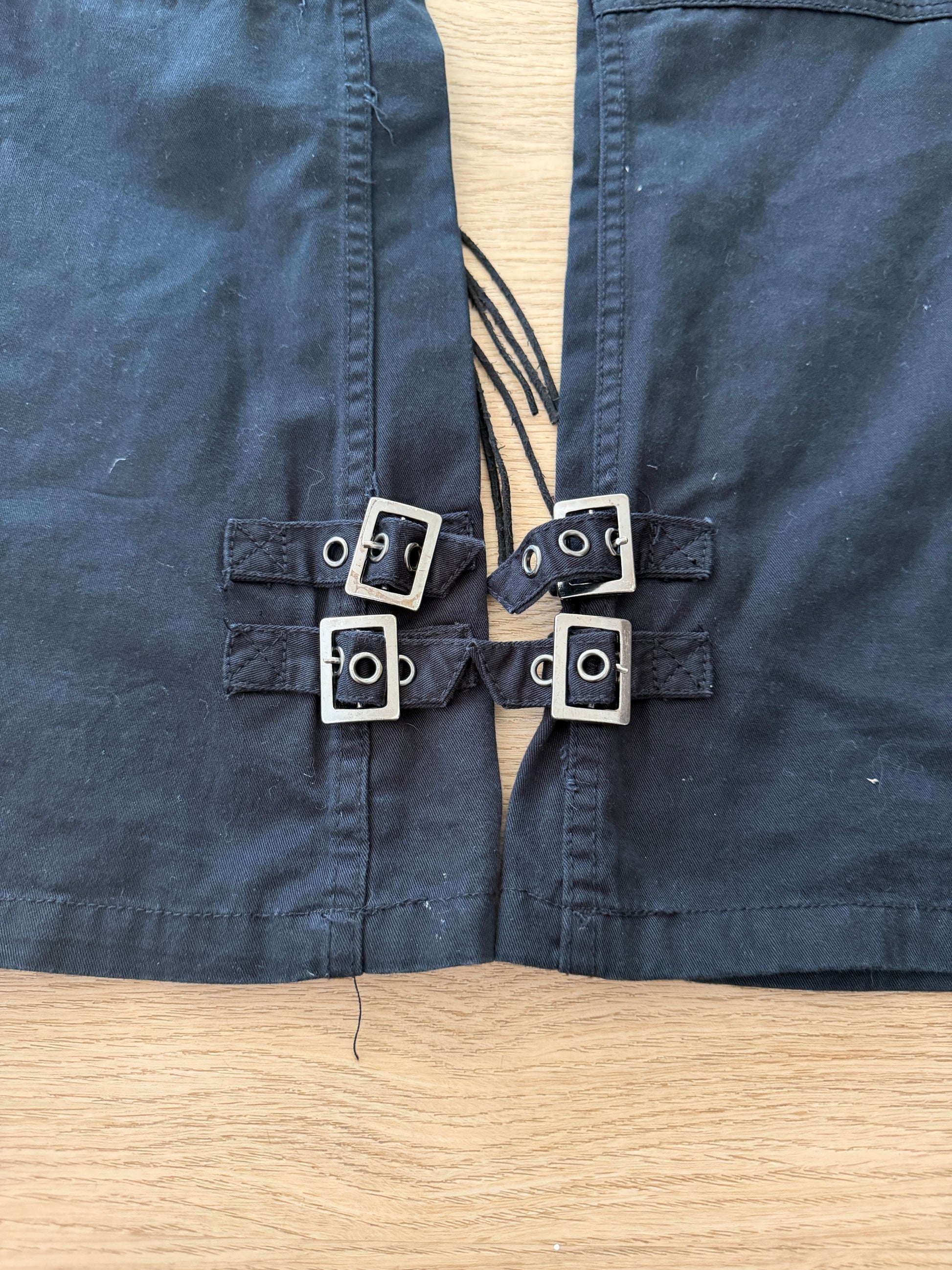 Midas 00‘s „4 x Laces“ Chained Flared Pants