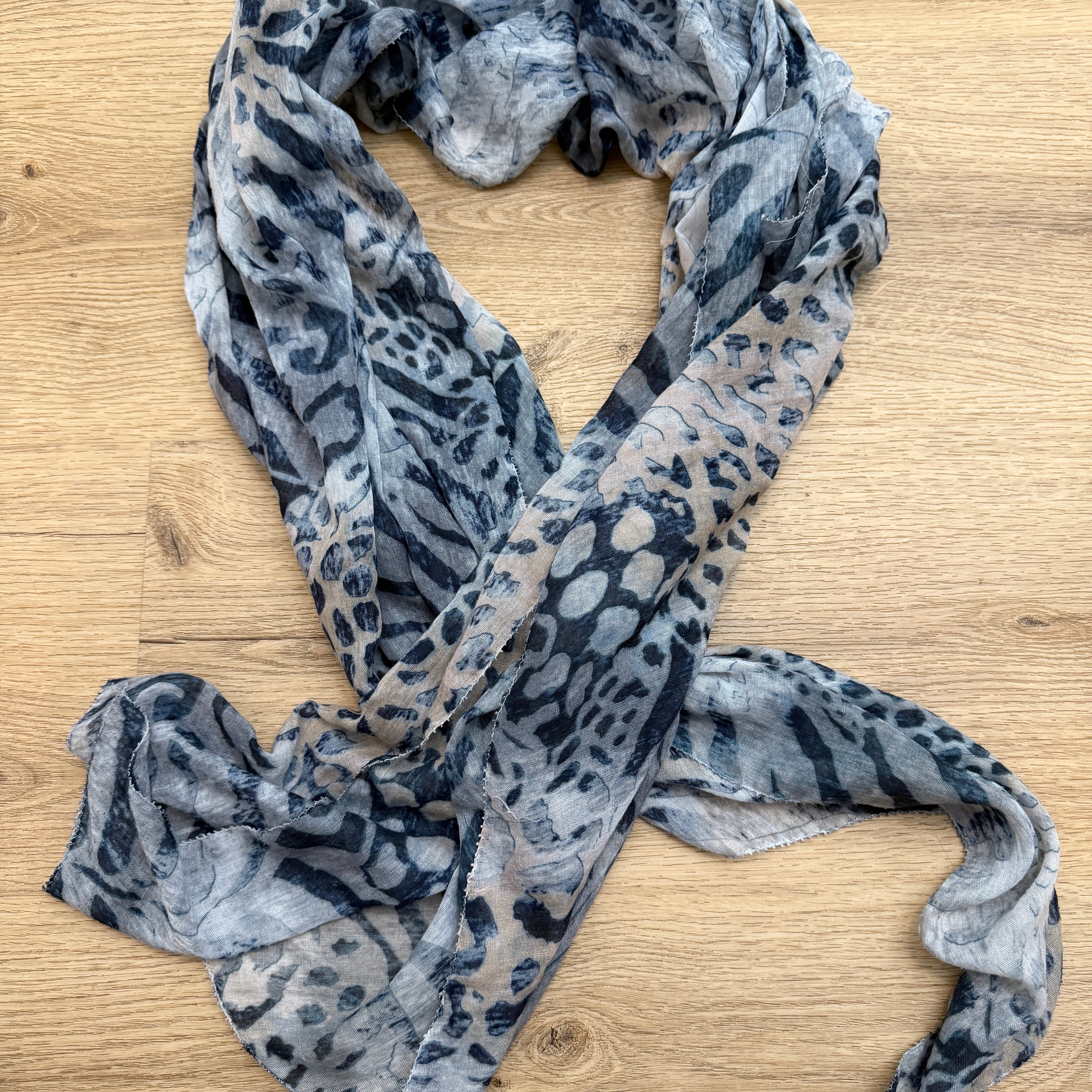 Mutant Exotical Scarf