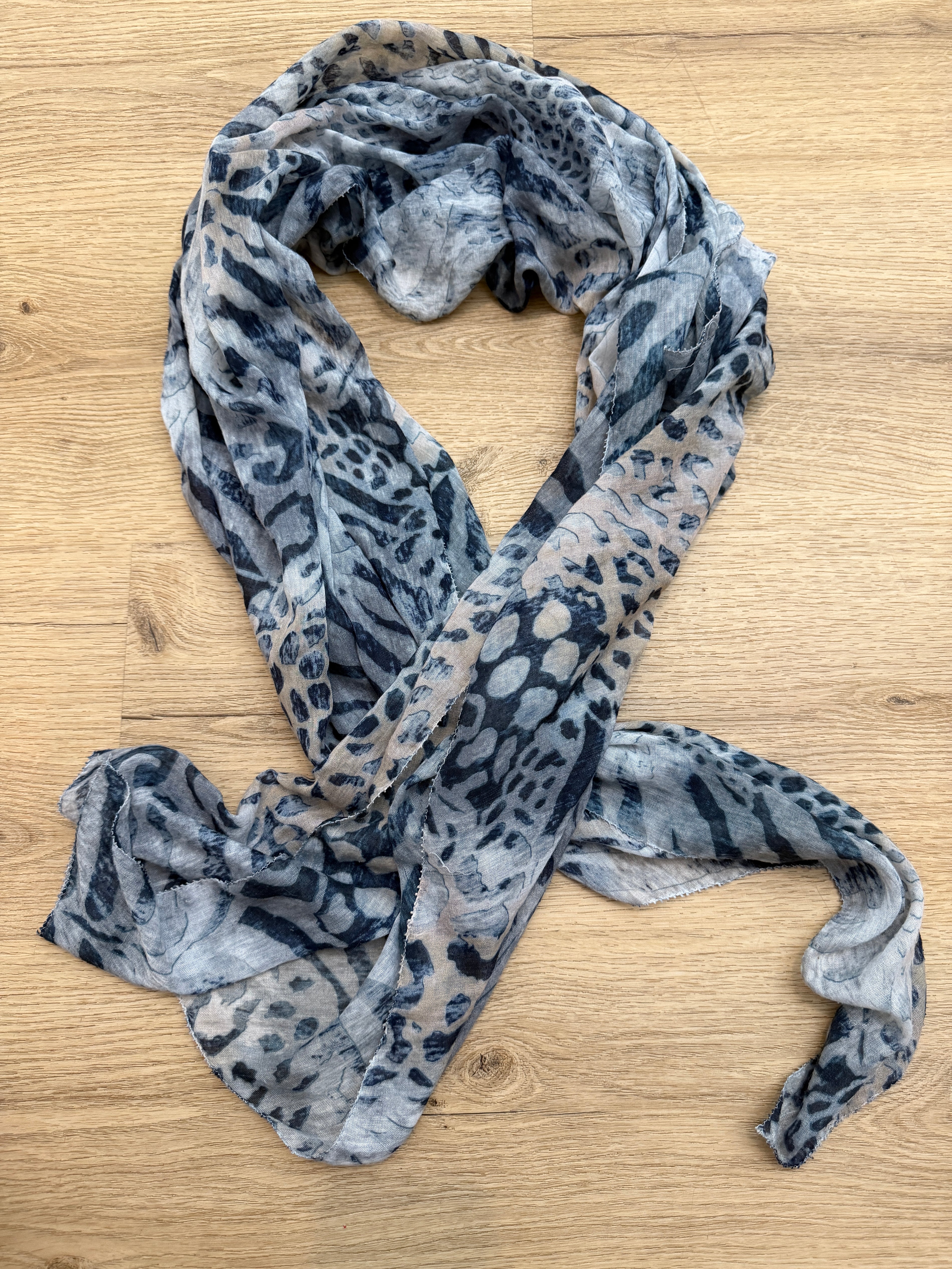 Mutant Exotical Scarf