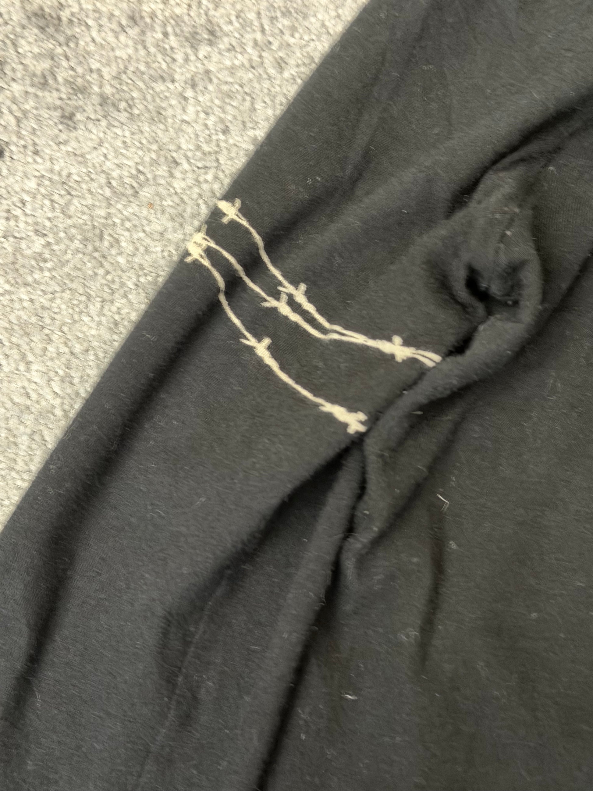 L.G.B. Wired Wool Skull Longsleeve