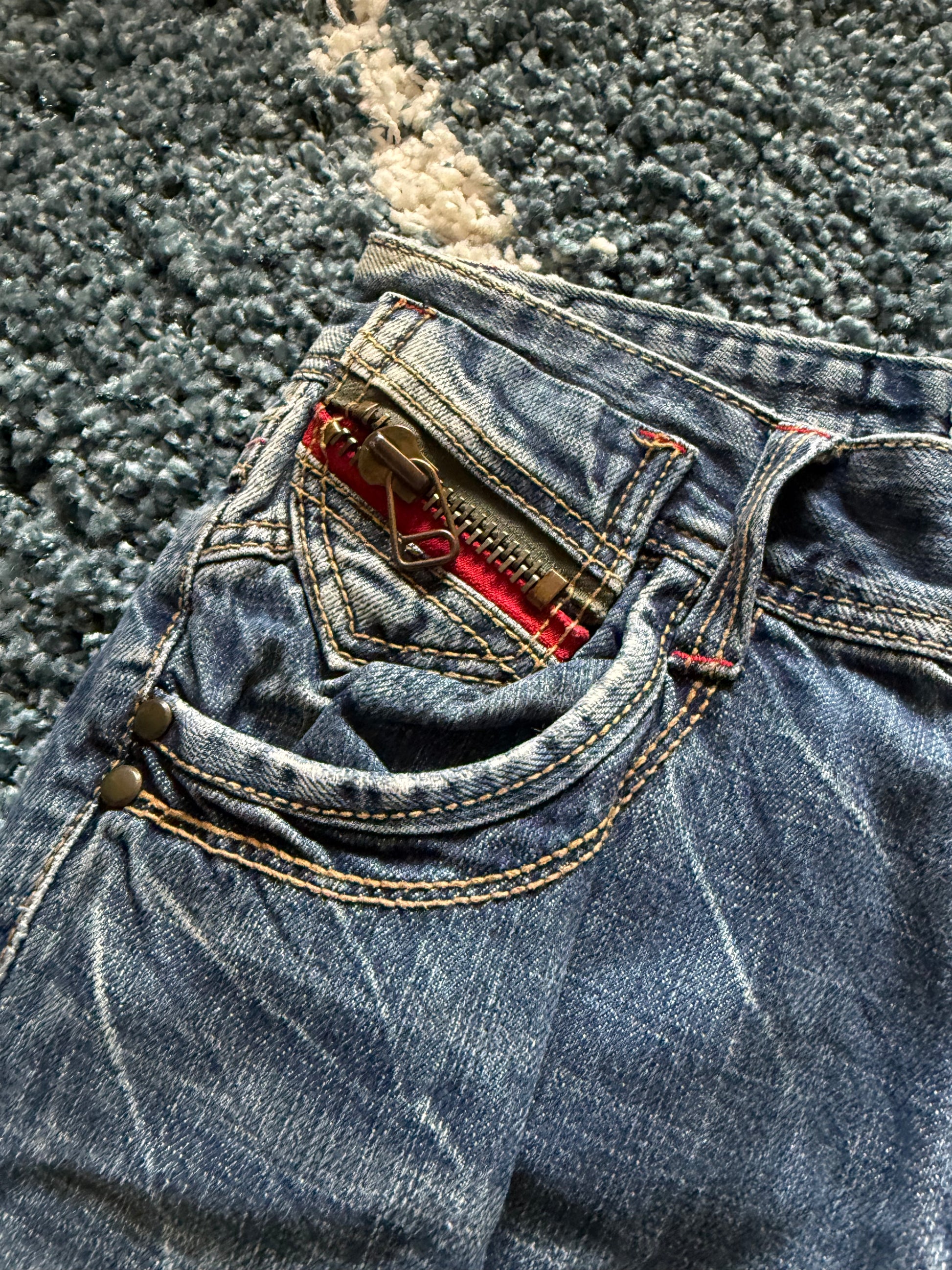 Lolita zippers flared denim