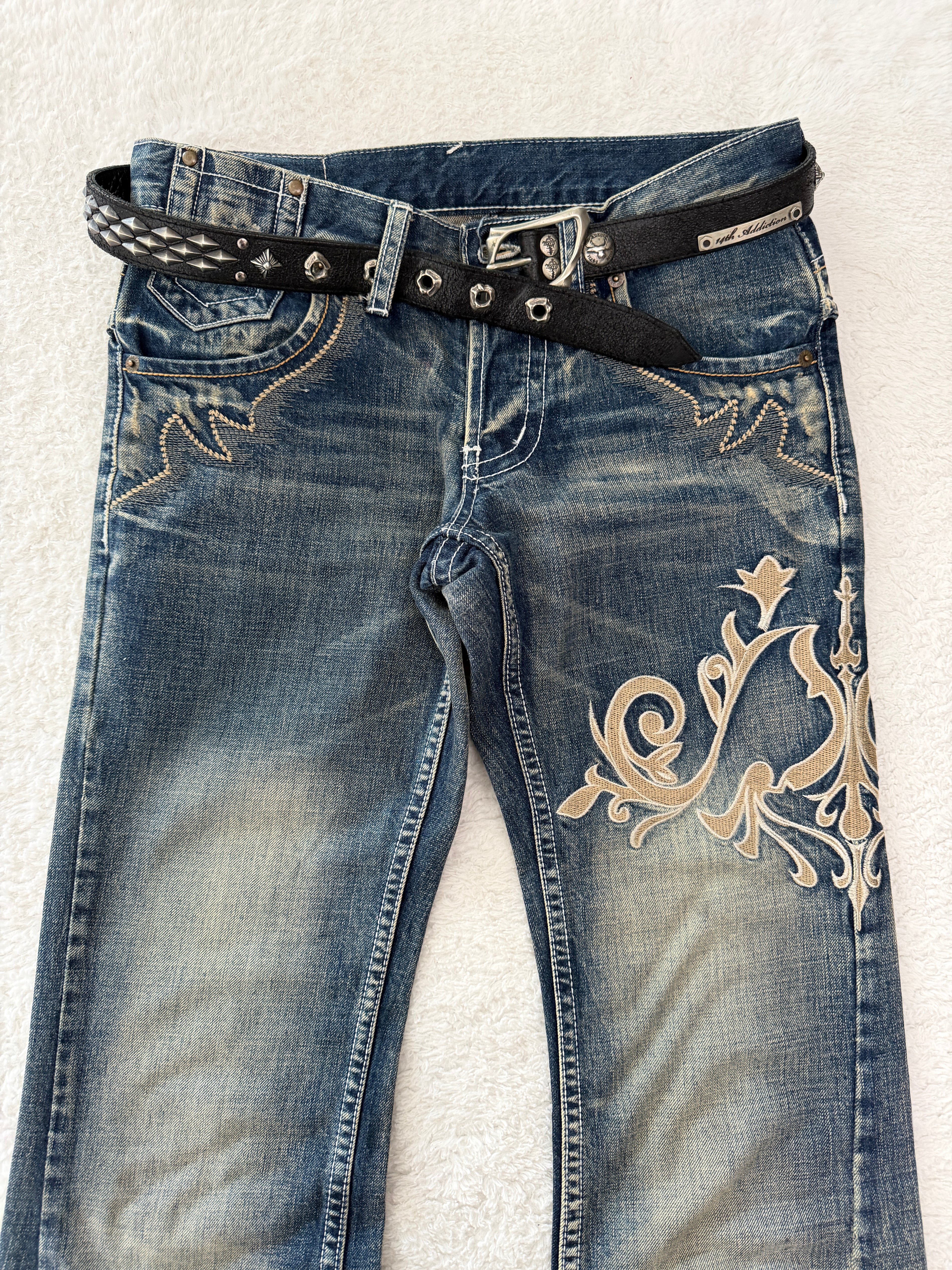 Tornado Mart Tribal Embroidery Flared Denim