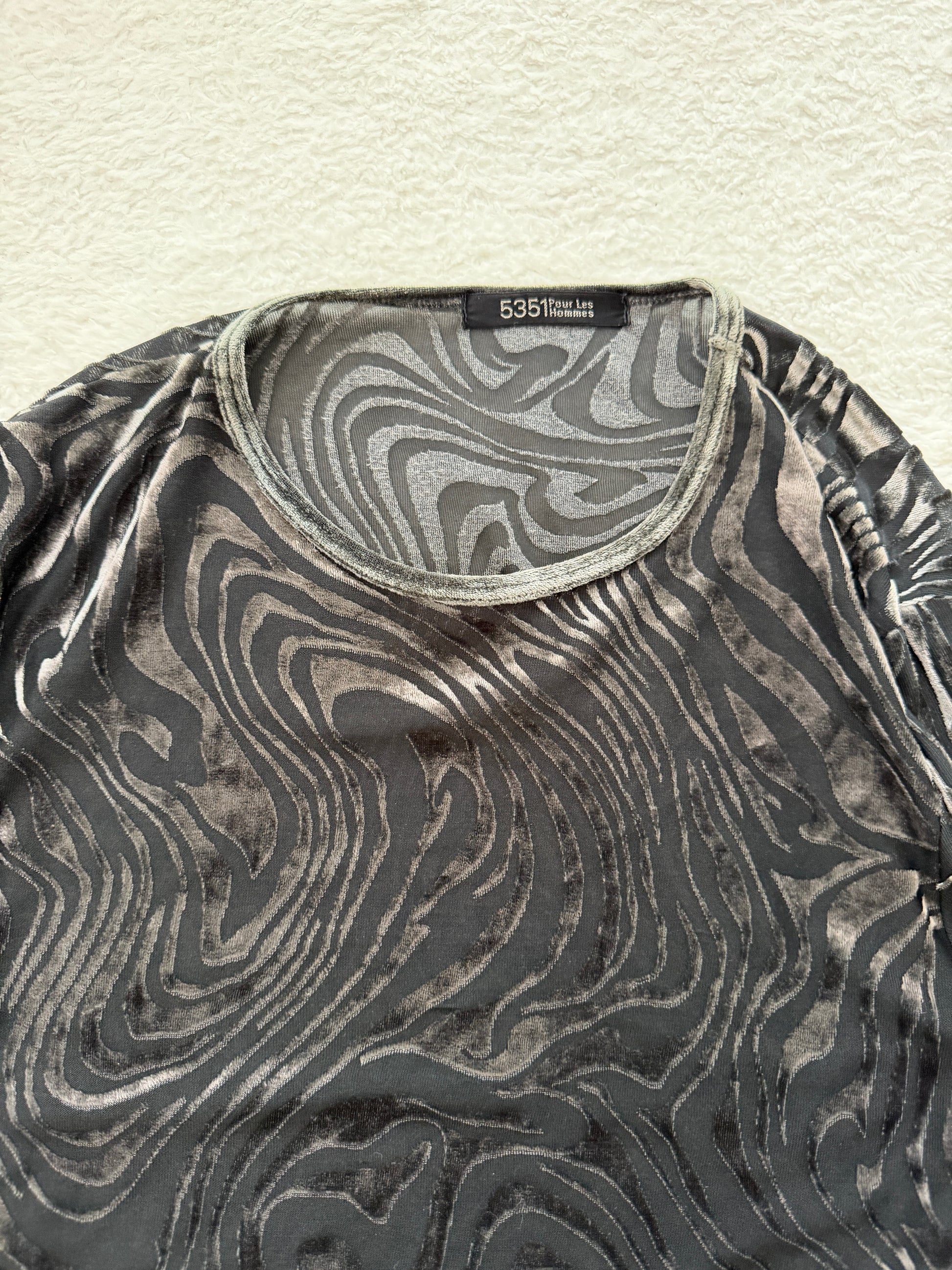5351 Oil Velour Longsleeve
