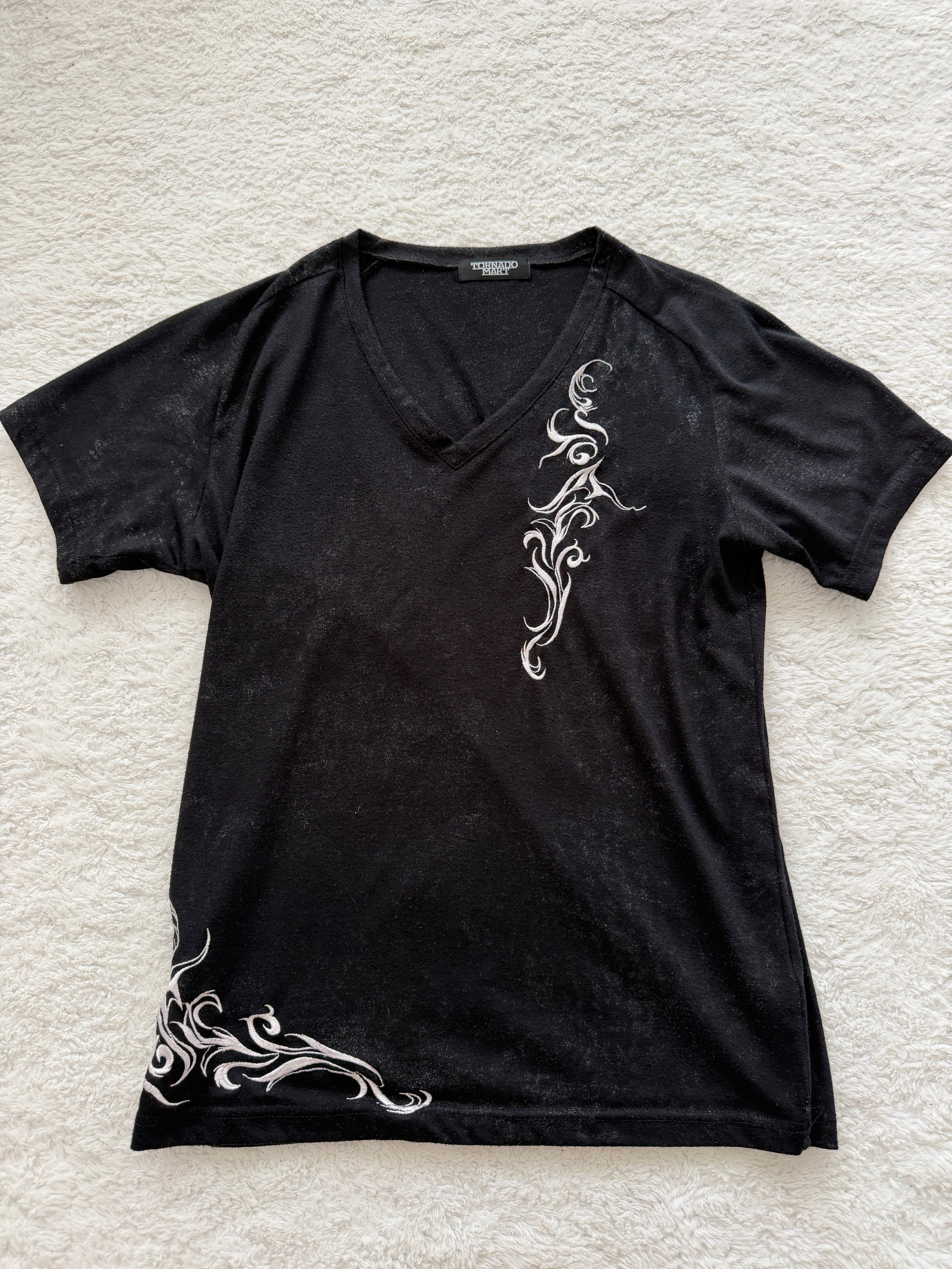 Tornado Mart 00‘s Shiny Tribal Shirt