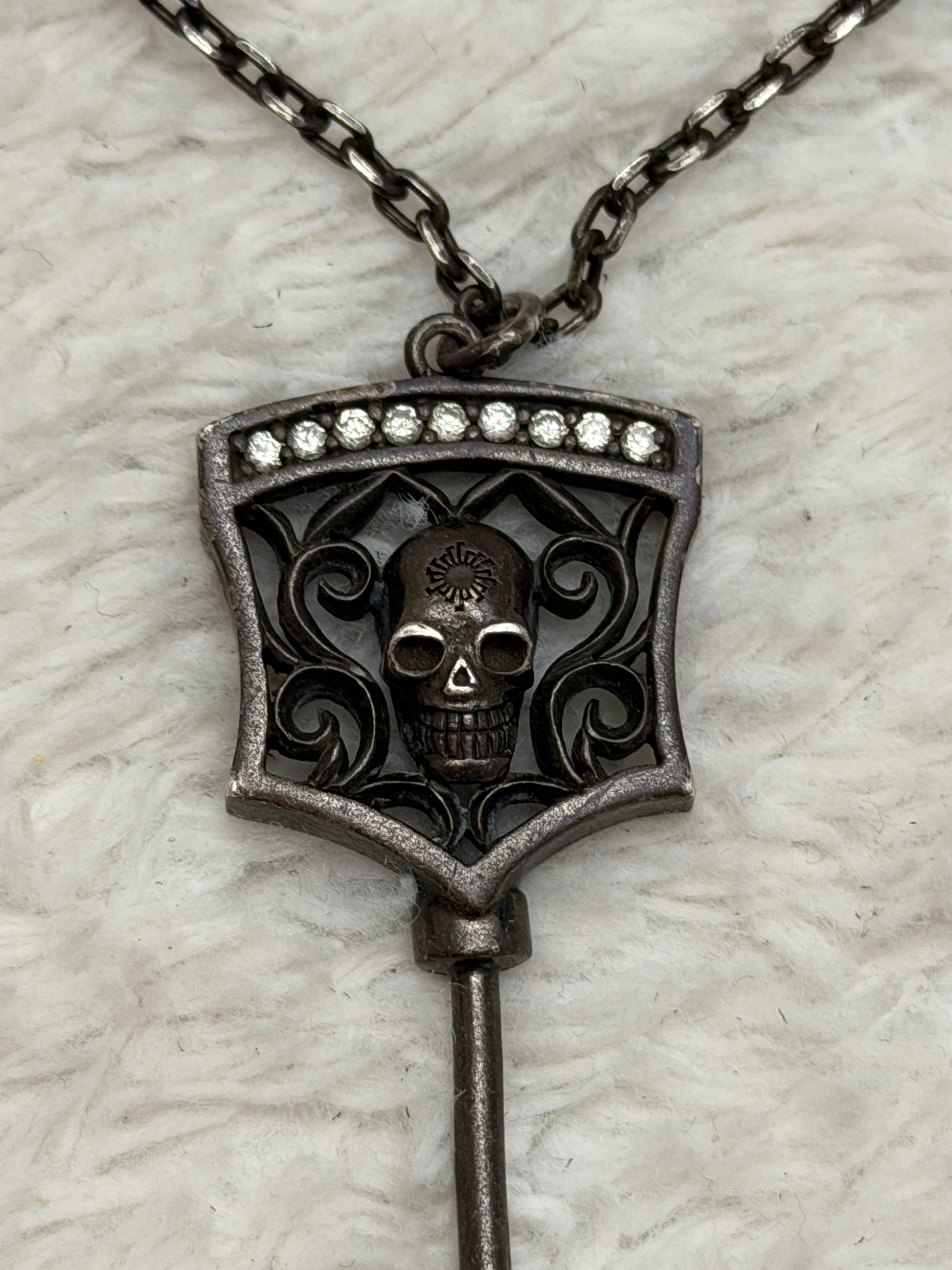 Tornado Mart „Gate“ Necklace