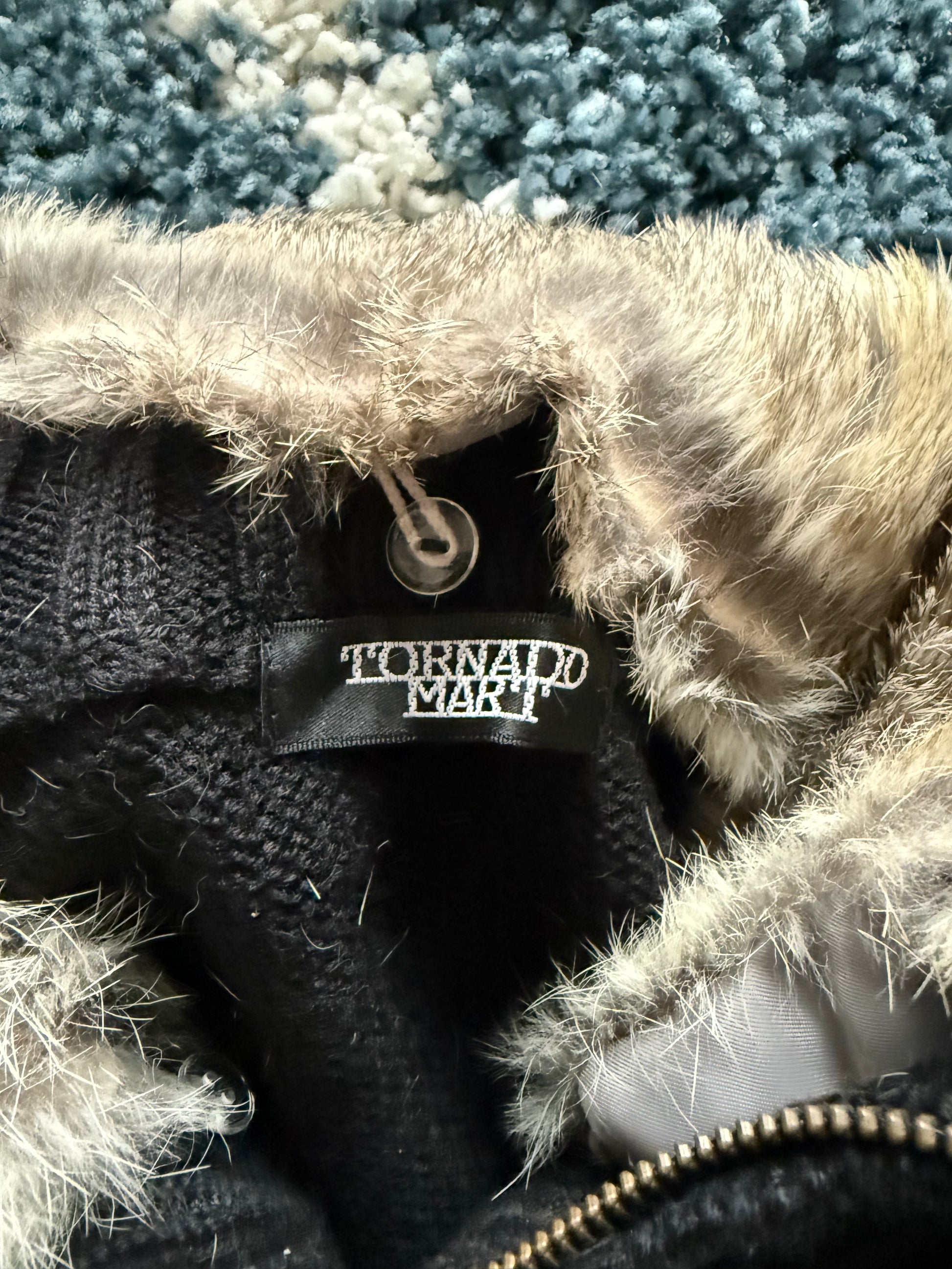 Tornado Mart Detachable Rabbit Fur Directors Cut Knit