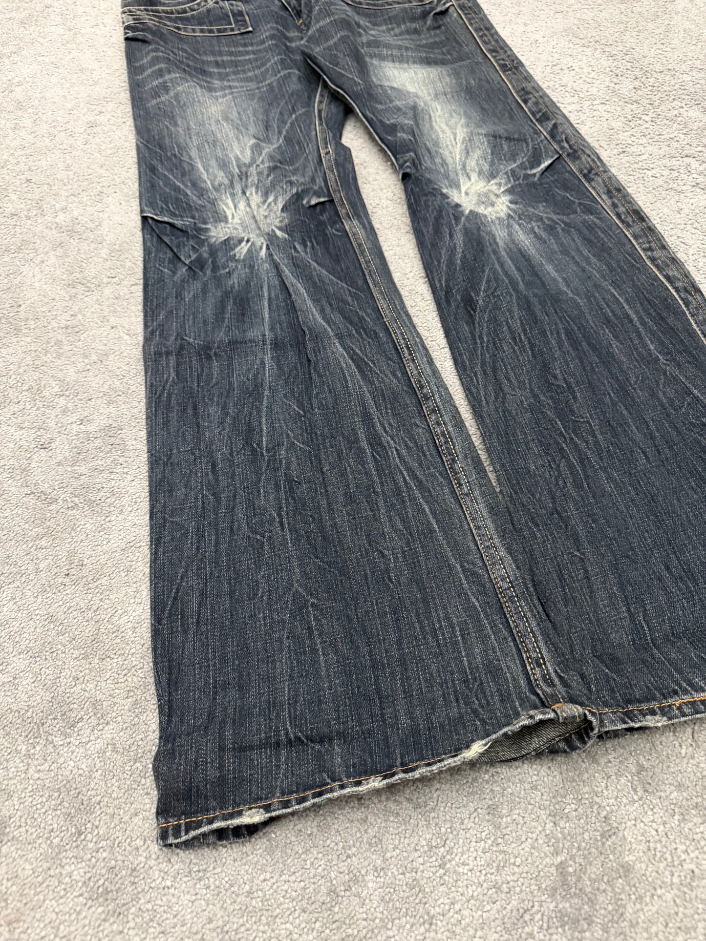 Root Flap Pocket Slashed Knee Flared Pants