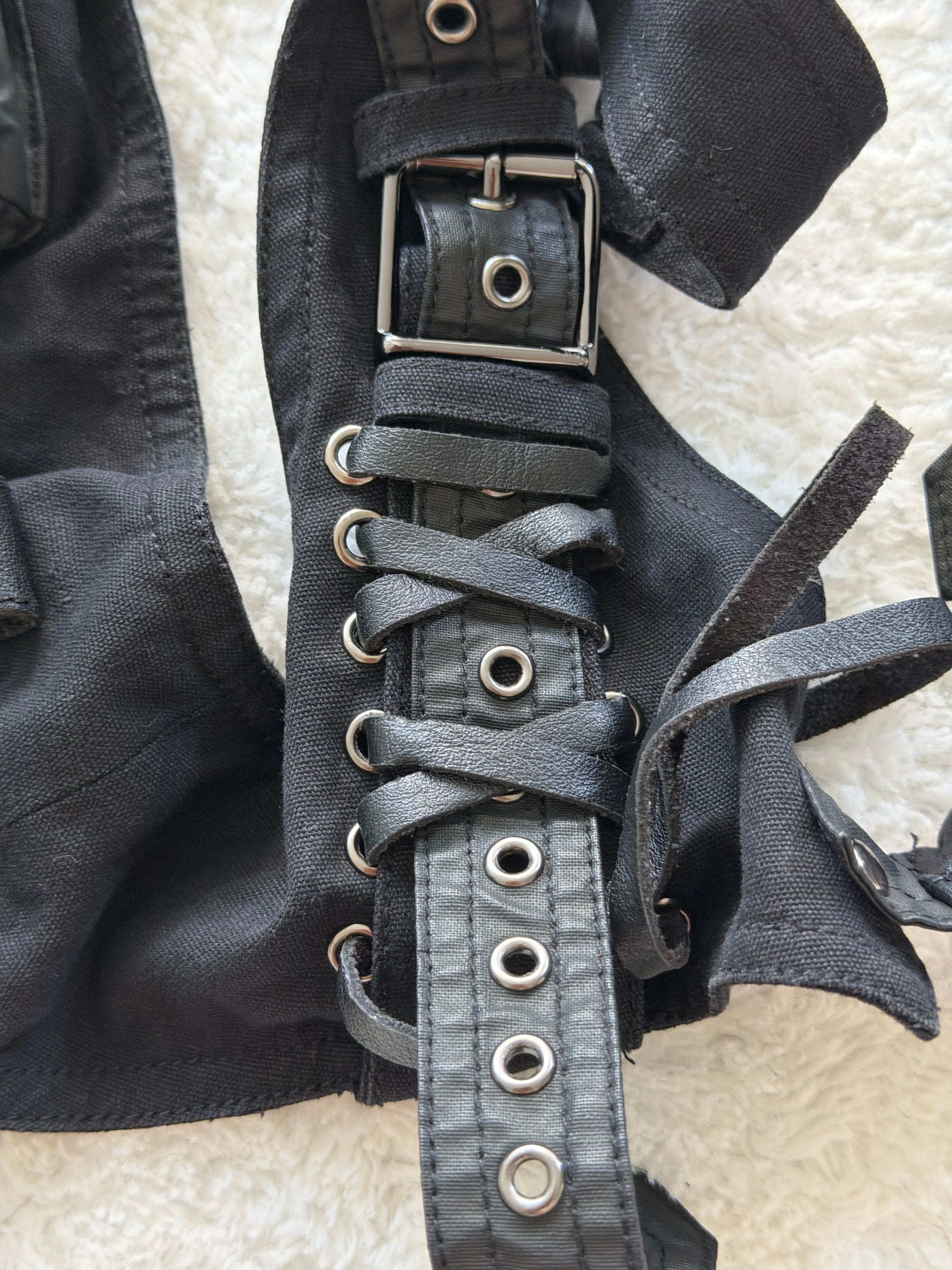 Buffalo Bob Waxed Triangle Holster Multi Bag