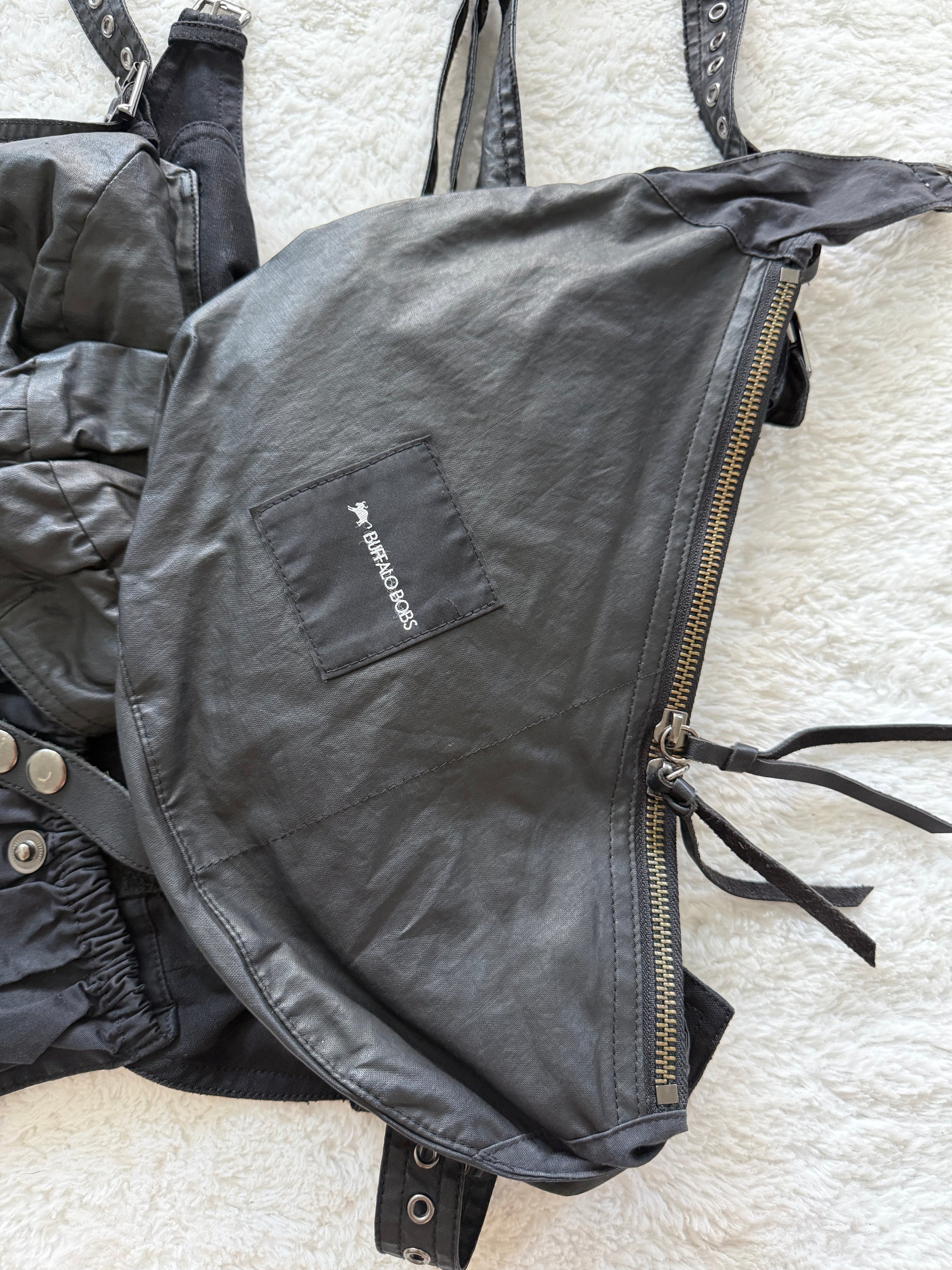 Buffalo Bob Waxed Triangle Holster Multi Bag