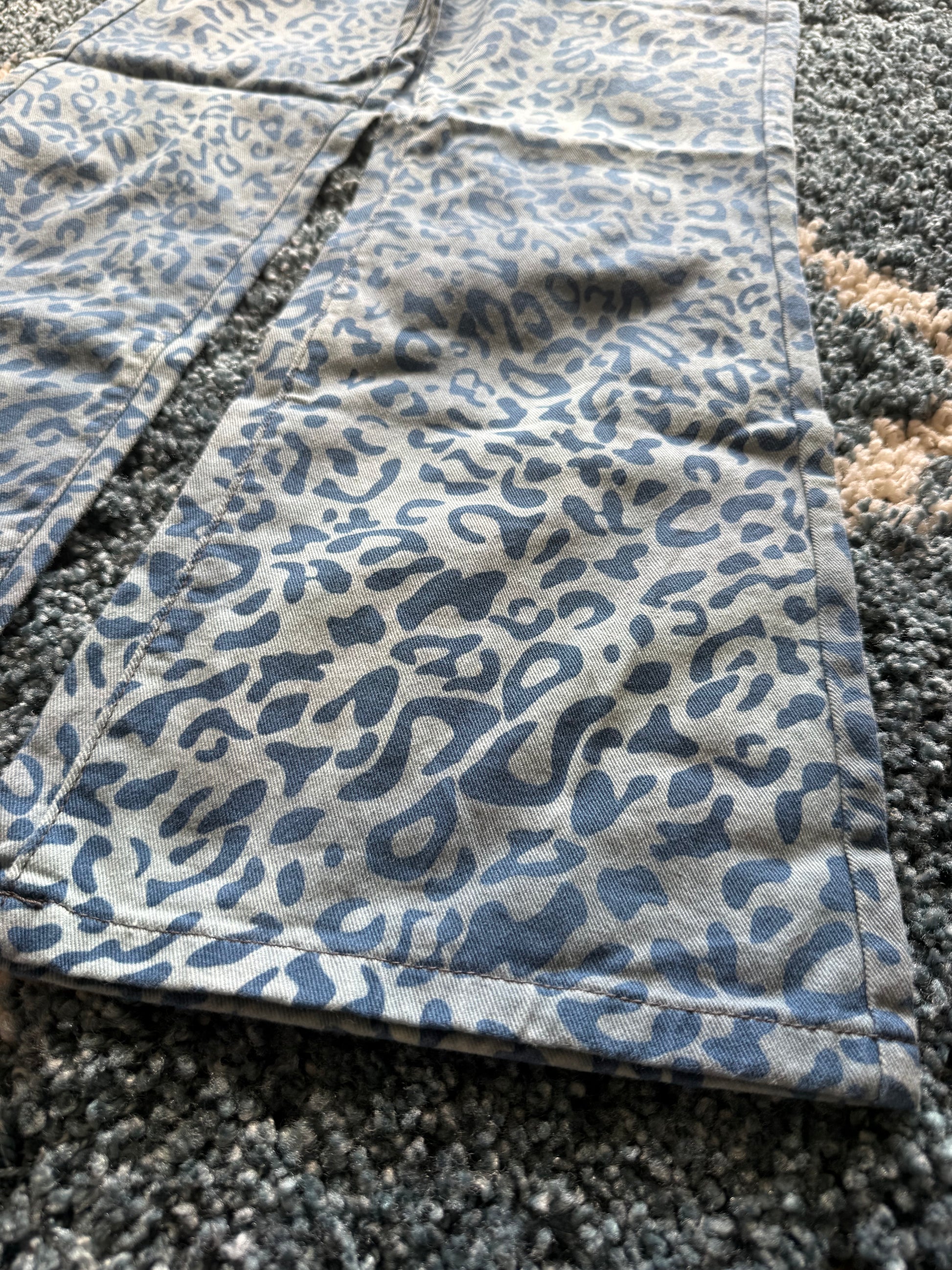 Blue Leopard flared Jeans