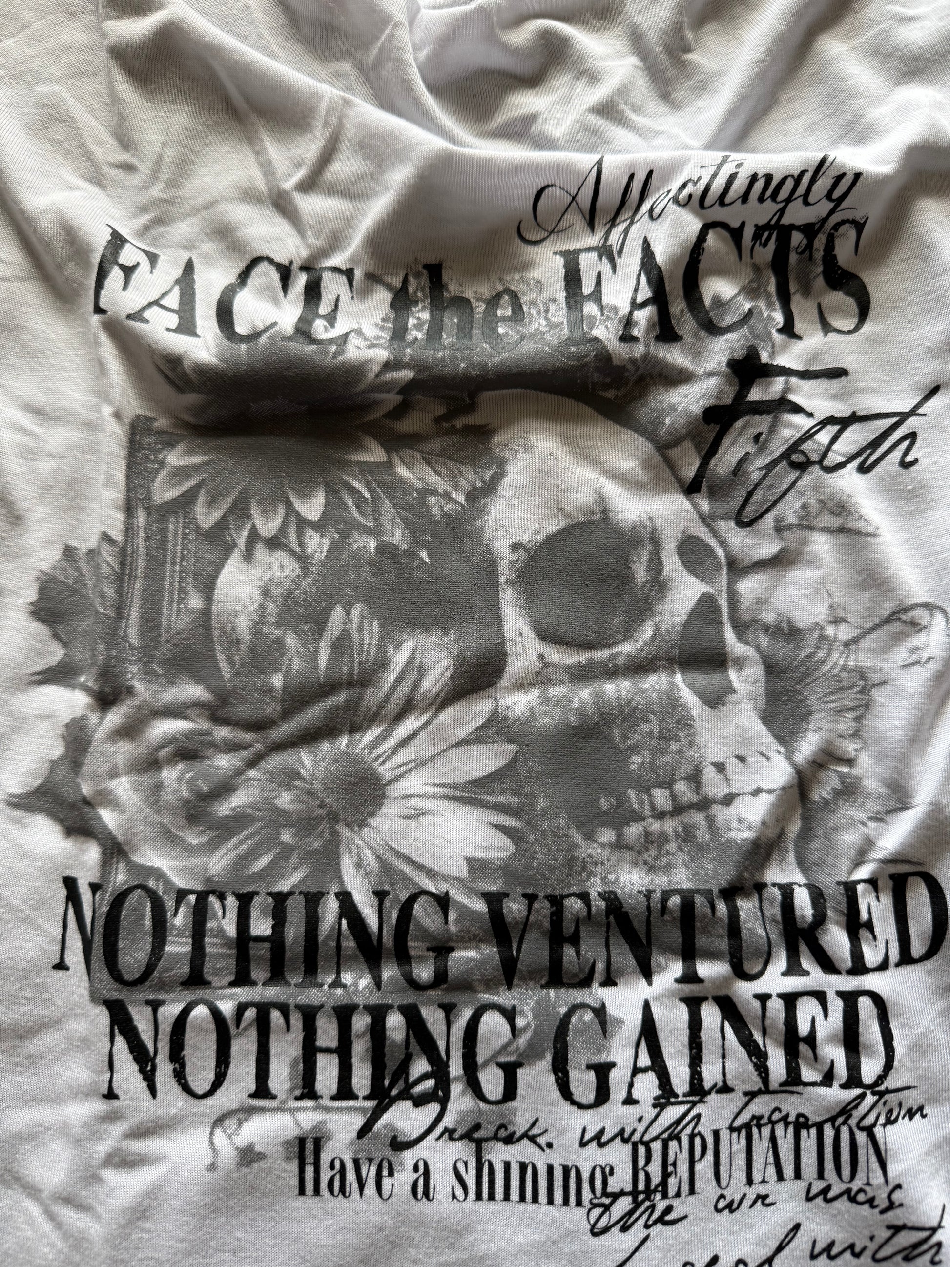 Face the facts double layered skull Longsleeve