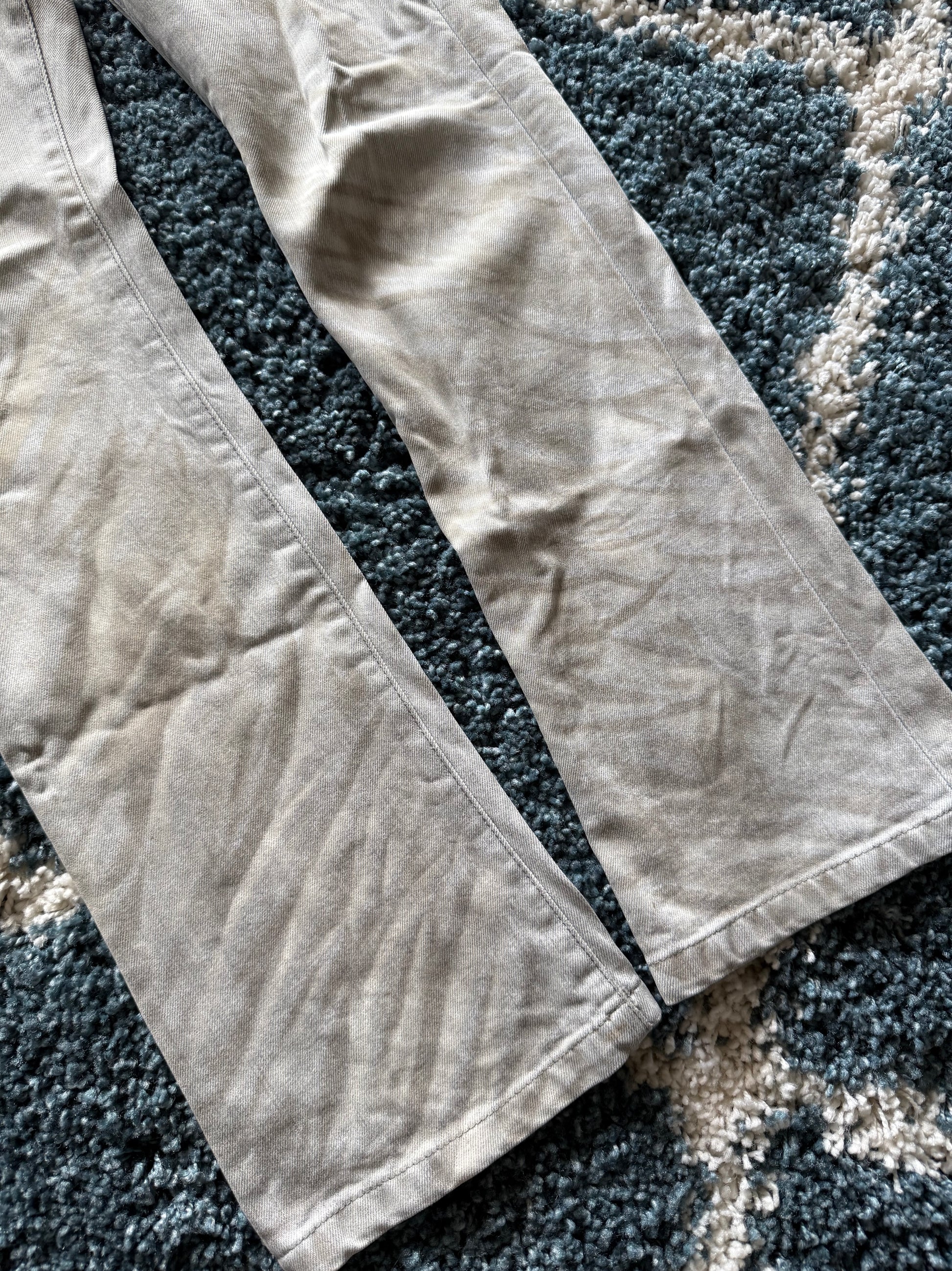 Tornado Mart Sand clawmarks flared denim