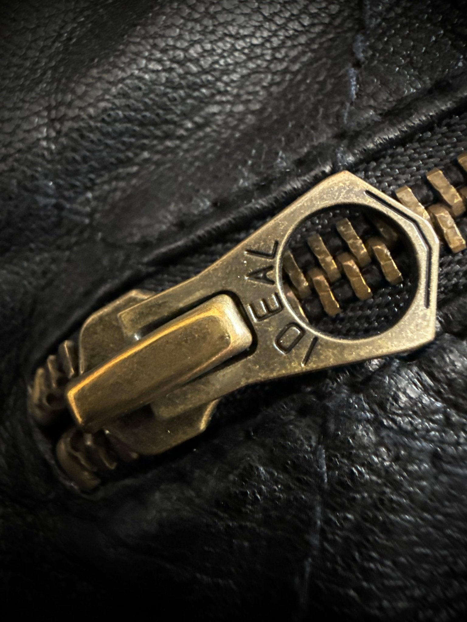 AW 2008 Share Spirt „Gas Mask“ Leather Jacket - wintexarchive