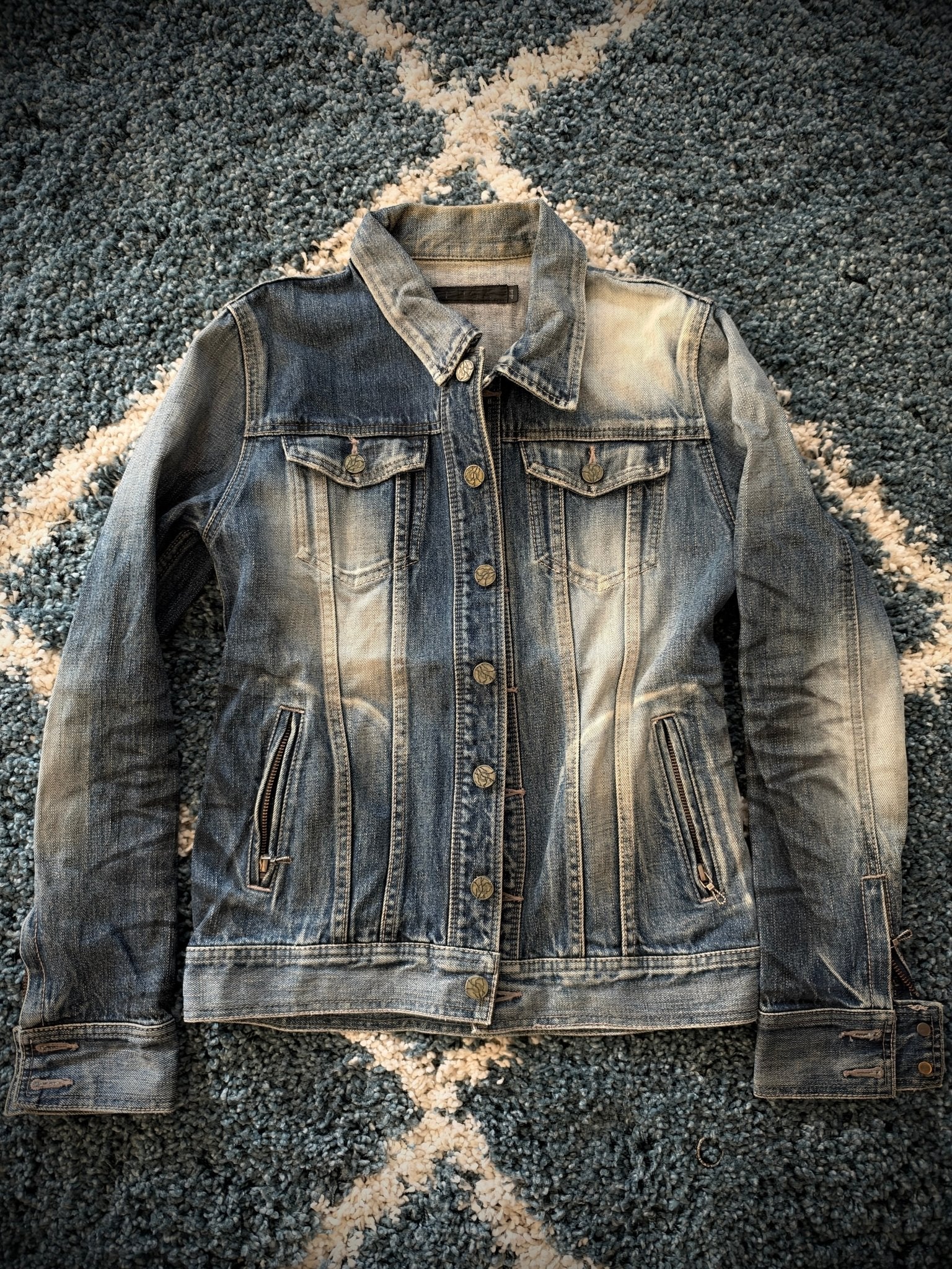 Fuga Shadow Scale Denim Jacket - wintexarchive