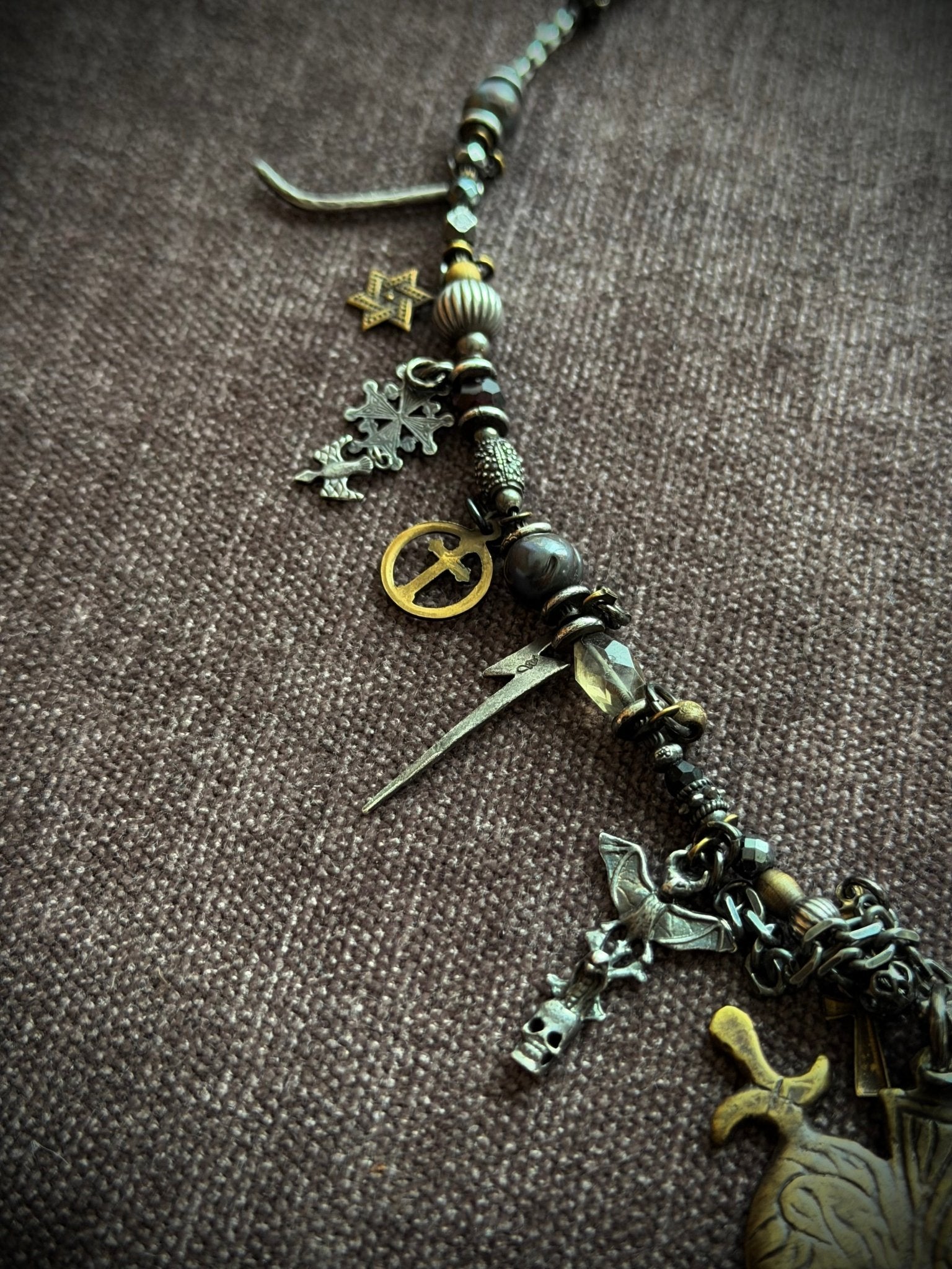 Gunda Oratio Necklace - wintexarchive