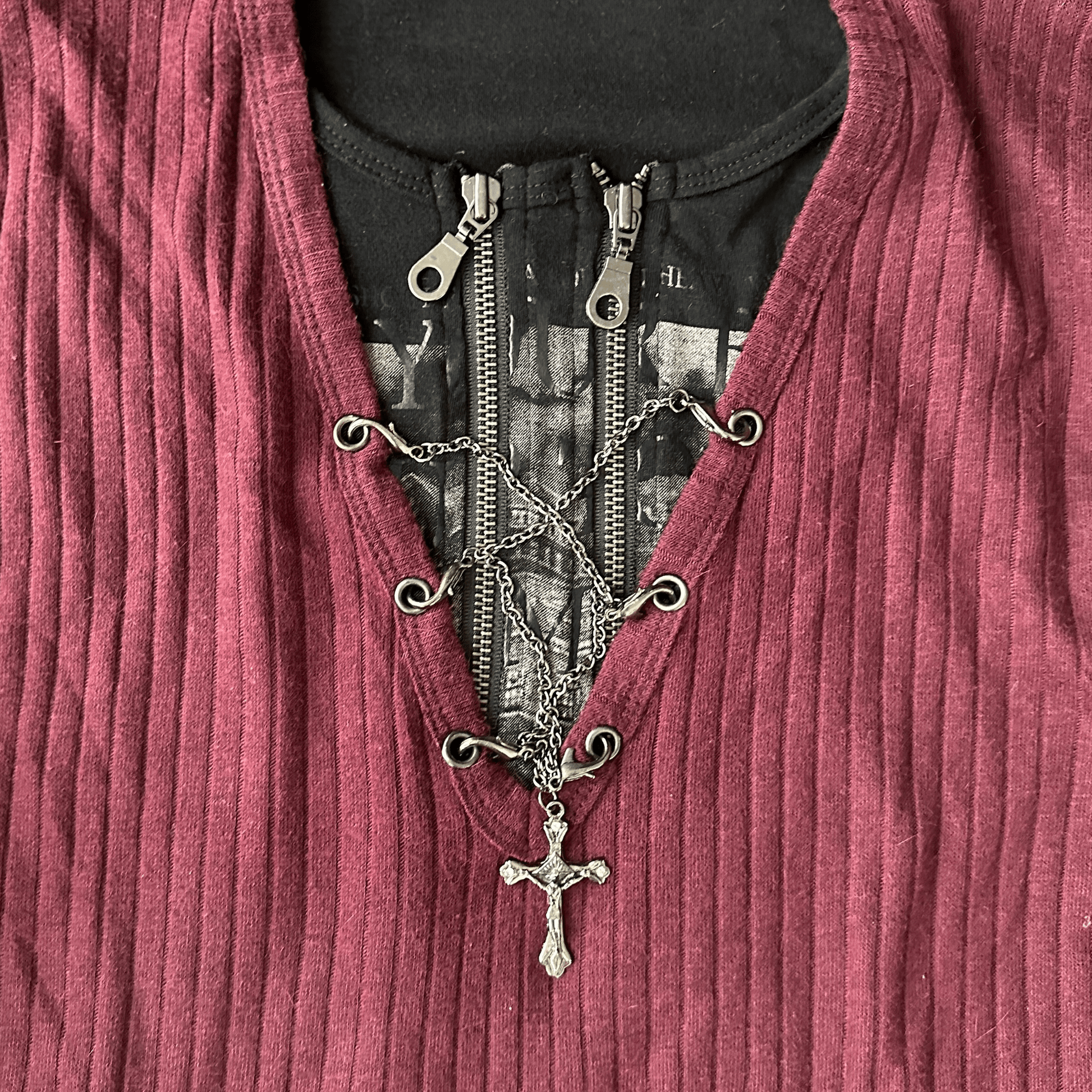 In the attic cross necklace Longsleeve - wintexarchive