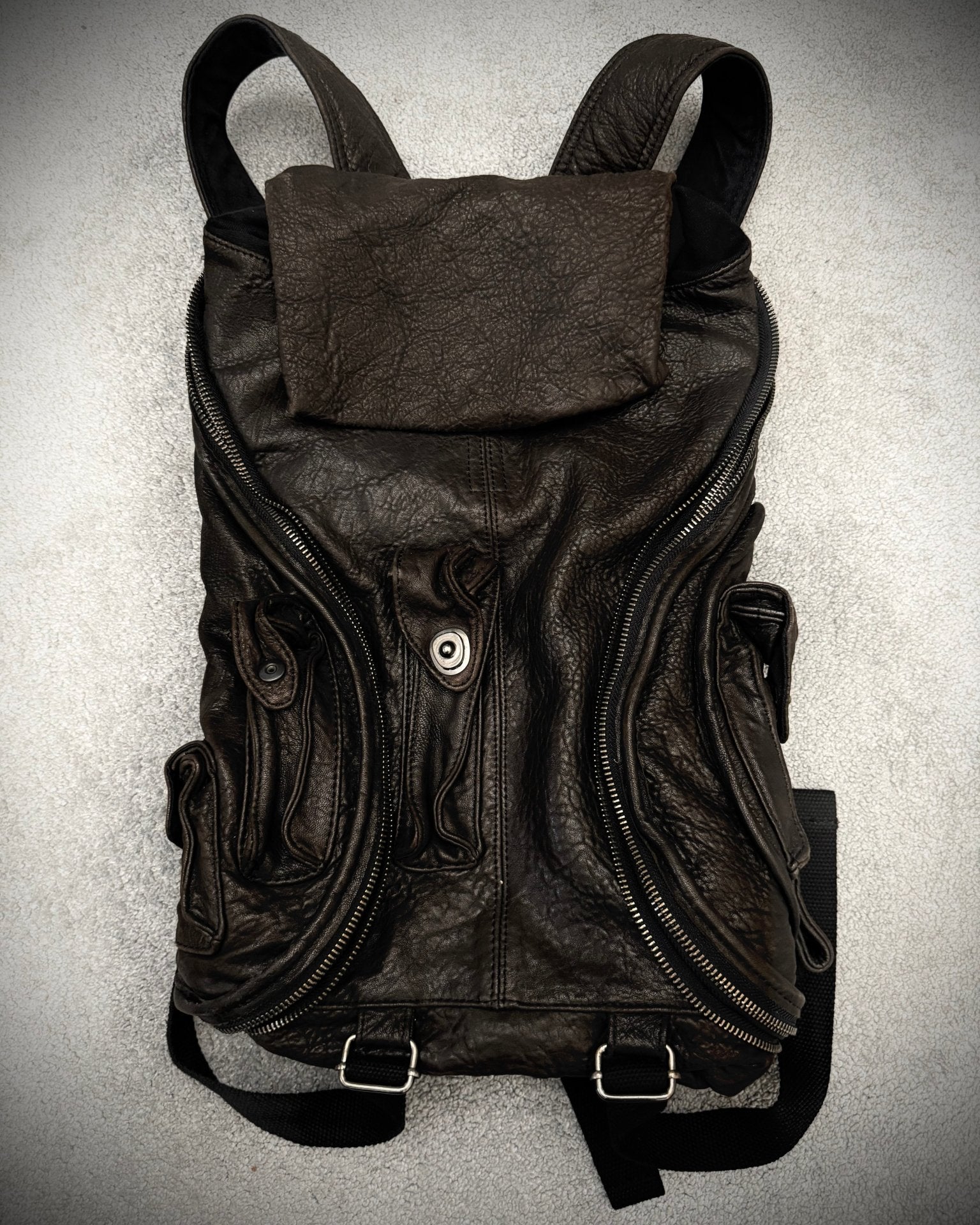 Johnny Wolf Gas Mask multi zip rucksack - wintexarchive