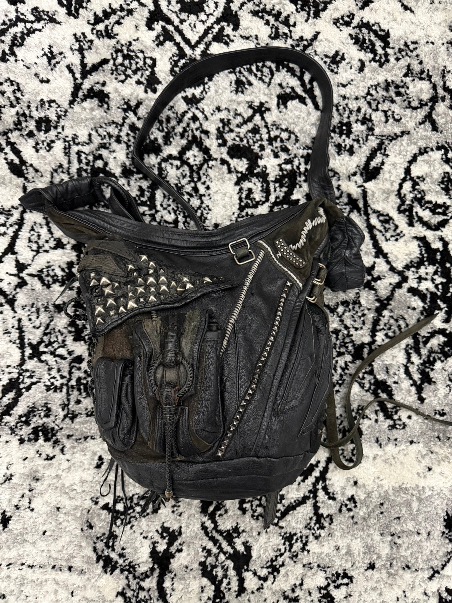 Kmrii 2006 Torpedo Bag - wintexarchive