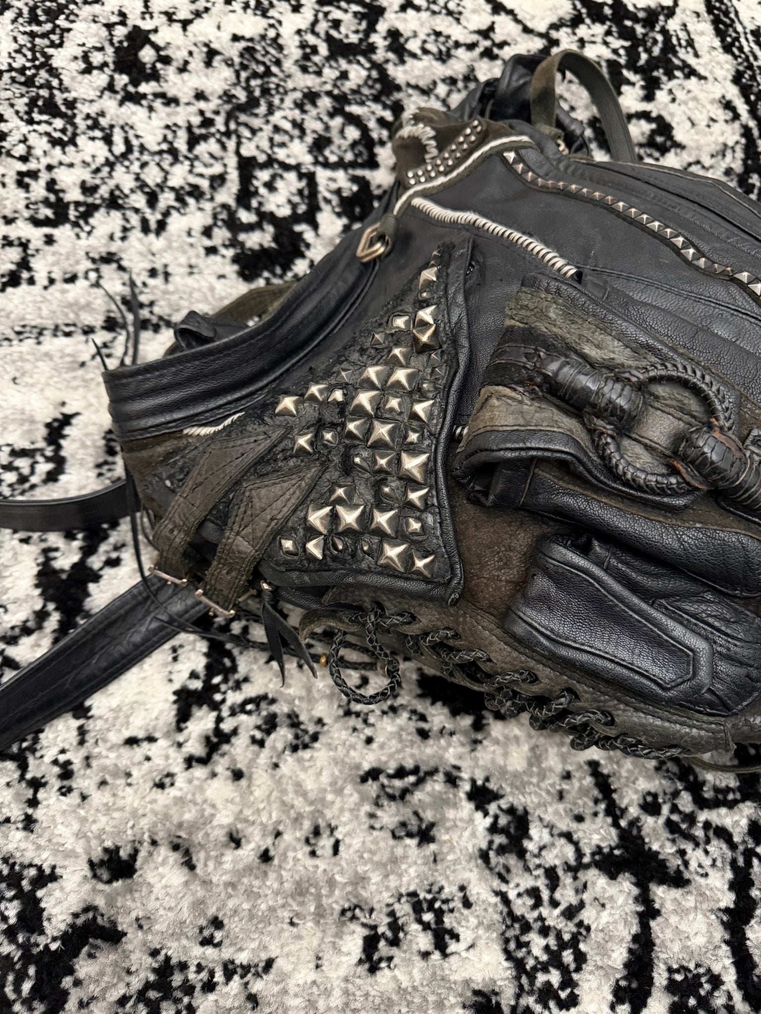 Kmrii 2006 Torpedo Bag - wintexarchive
