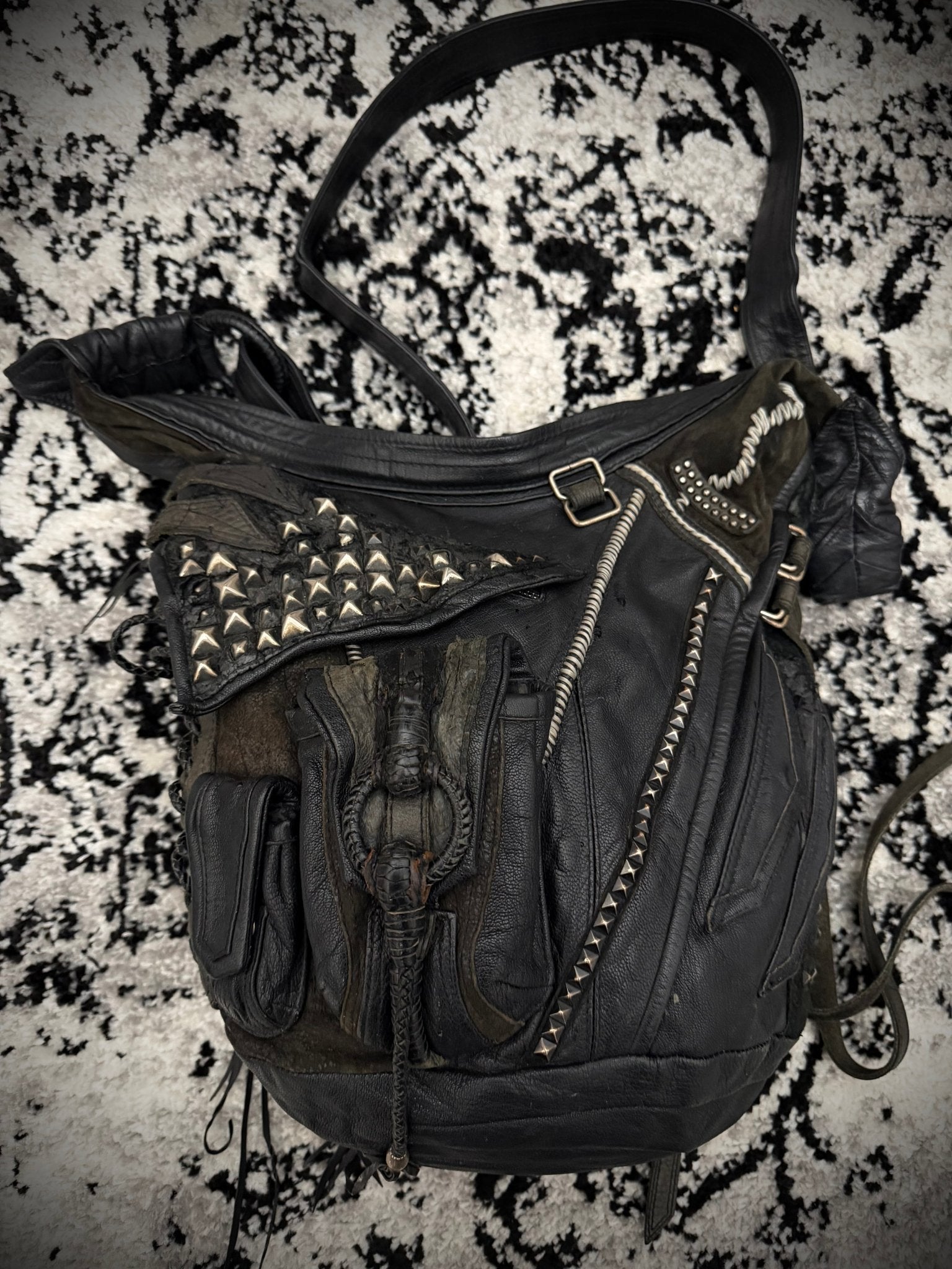 Kmrii 2006 Torpedo Bag - wintexarchive