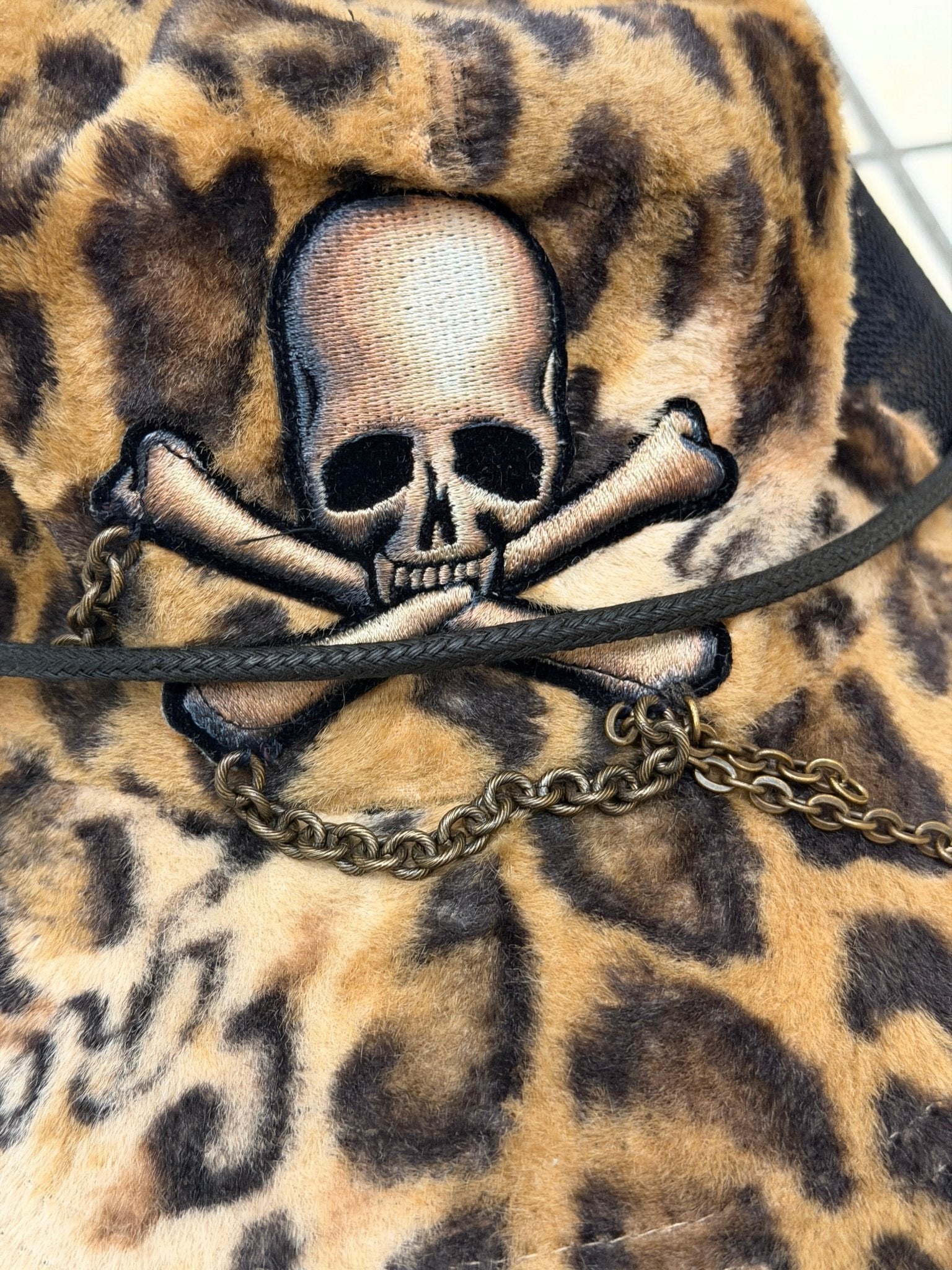 Roen Chained Studded Cap - wintexarchive