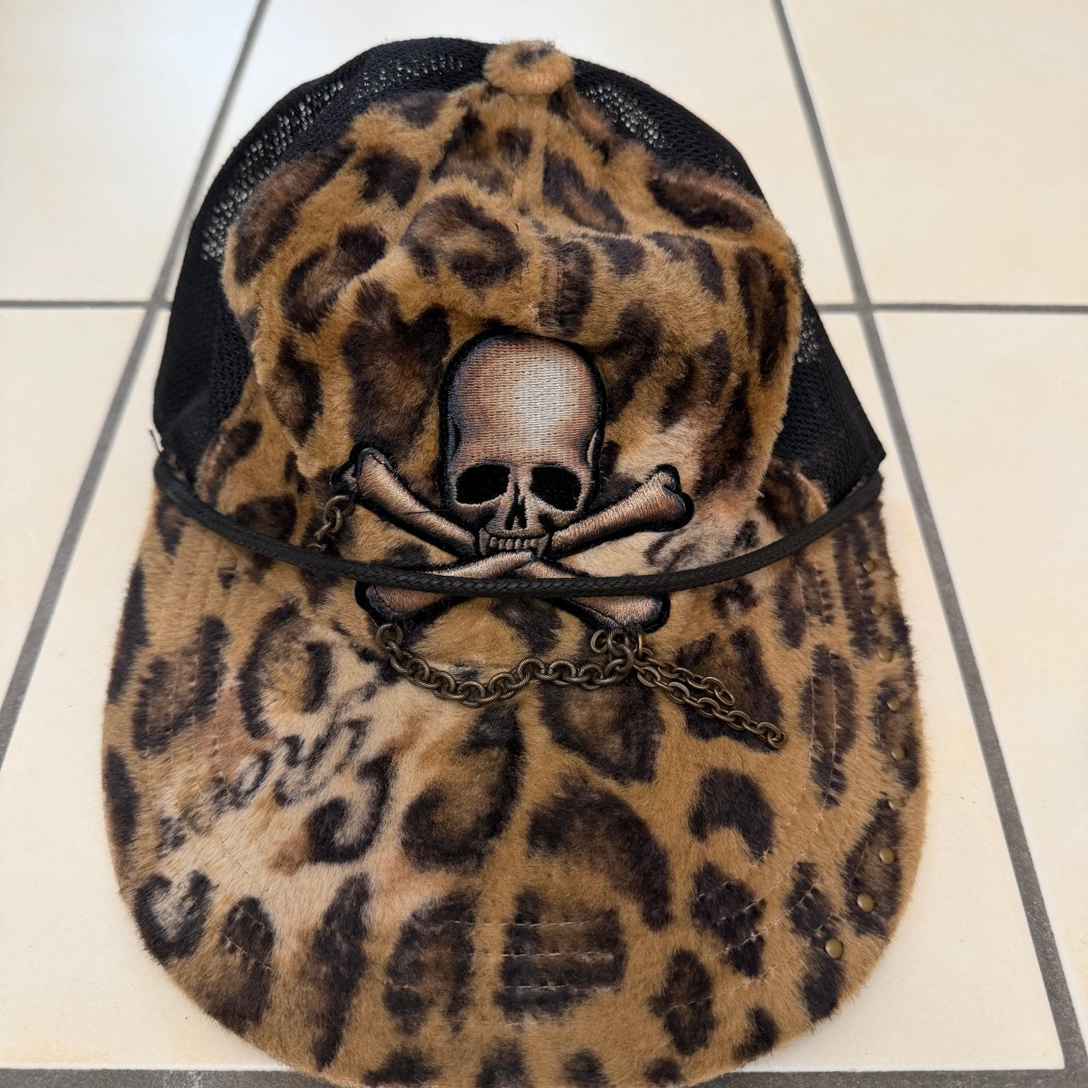Roen Chained Studded Cap - wintexarchive