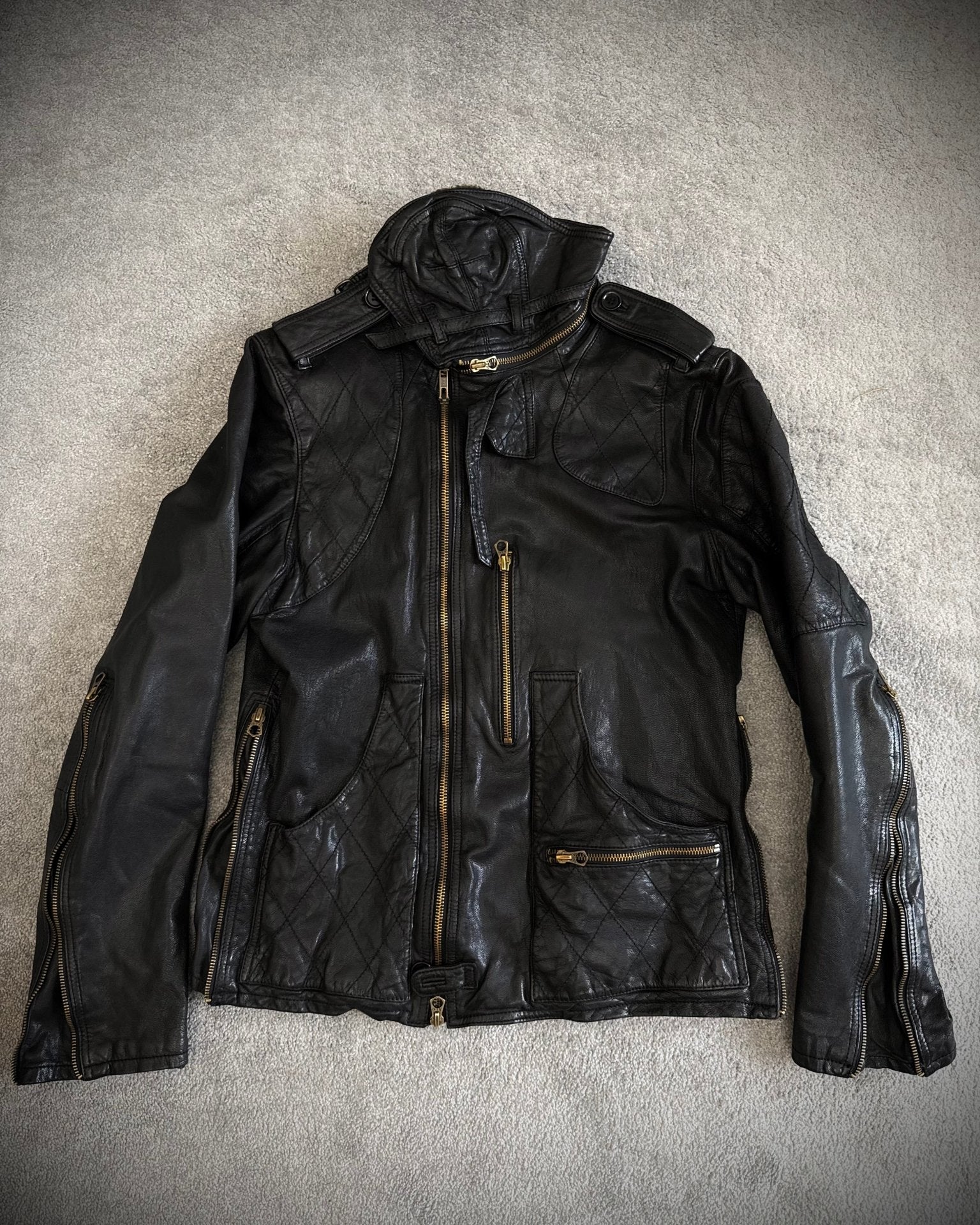 Share Spirit AW08 Gas Mask Jacket - wintexarchive