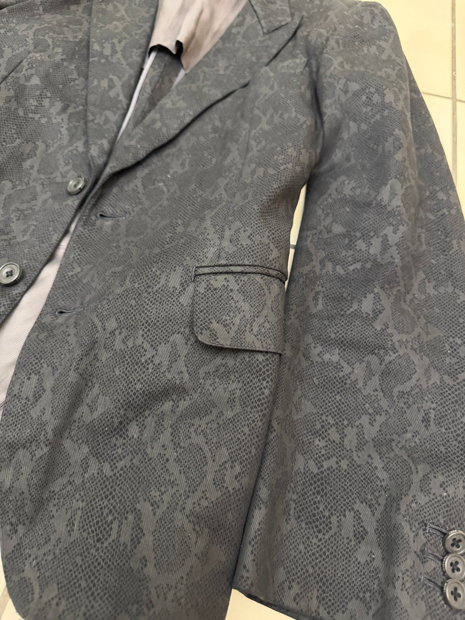Tornado Mart 00‘s Python Blazer - wintexarchive