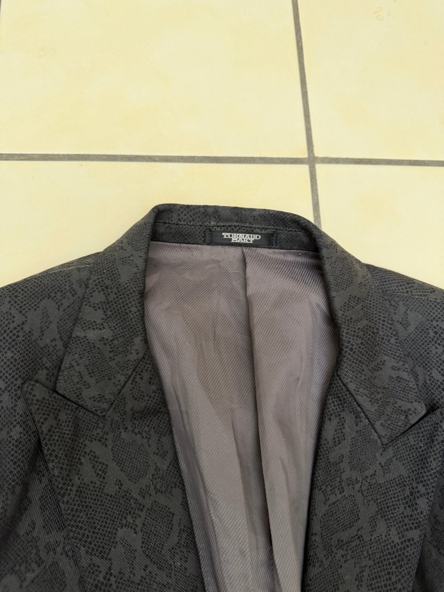 Tornado Mart 00‘s Python Blazer - wintexarchive