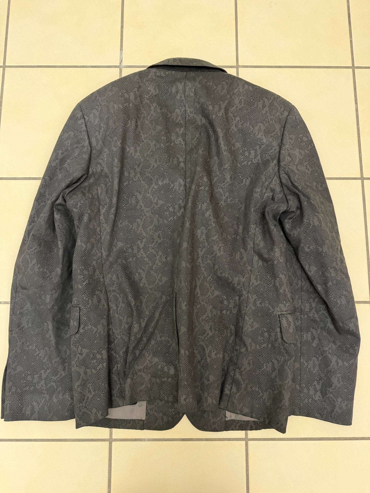 Tornado Mart 00‘s Python Blazer - wintexarchive