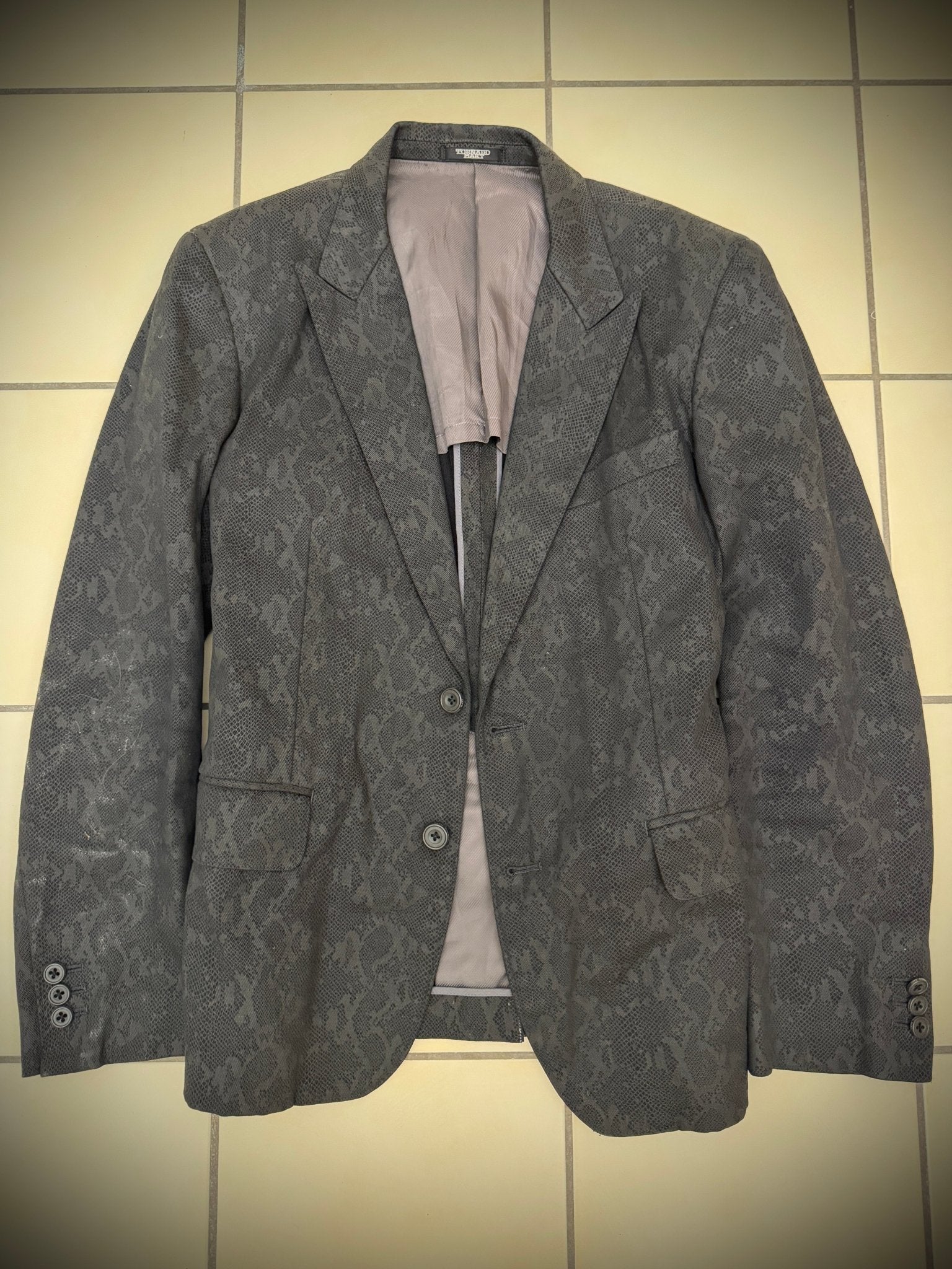 Tornado Mart 00‘s Python Blazer - wintexarchive