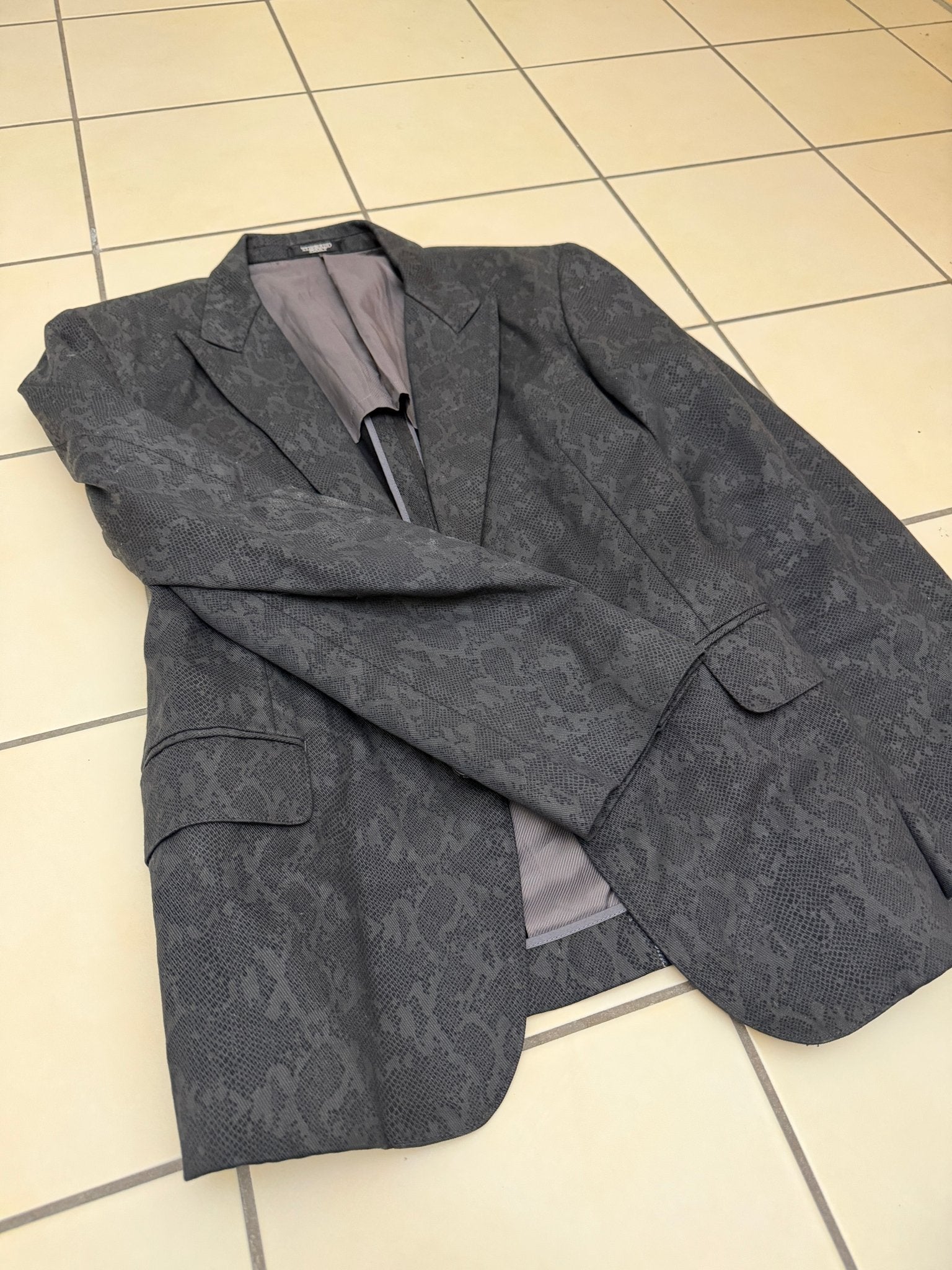 Tornado Mart 00‘s Python Blazer - wintexarchive