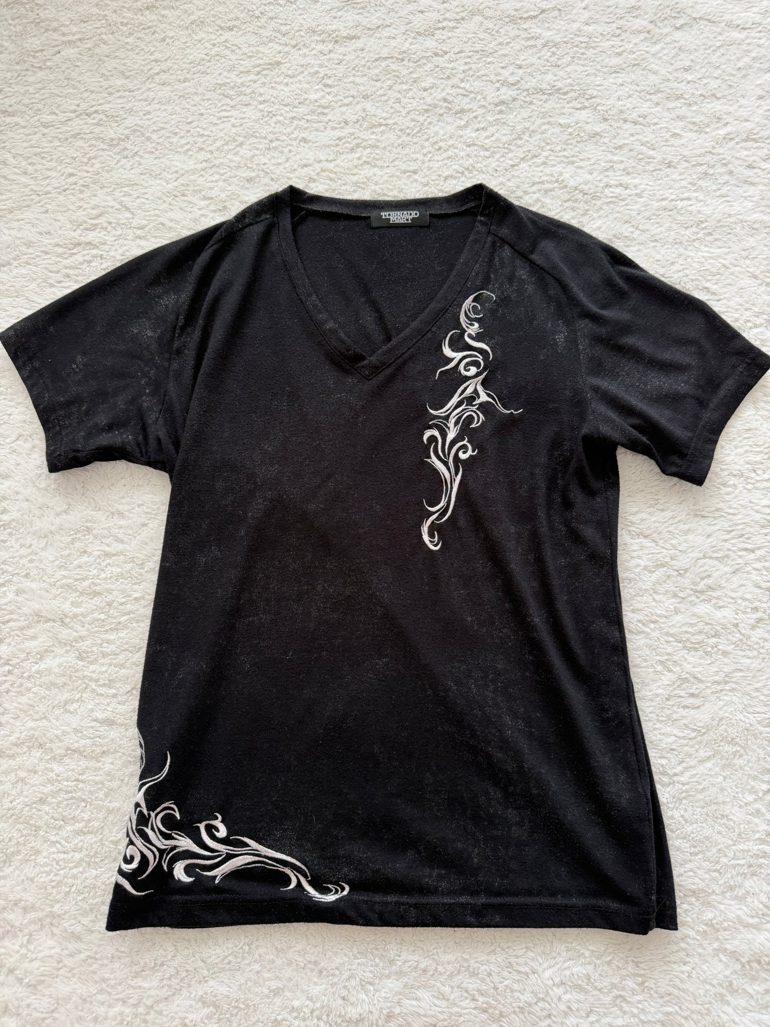 Tornado Mart 00‘s Shiny Tribal Shirt - wintexarchive