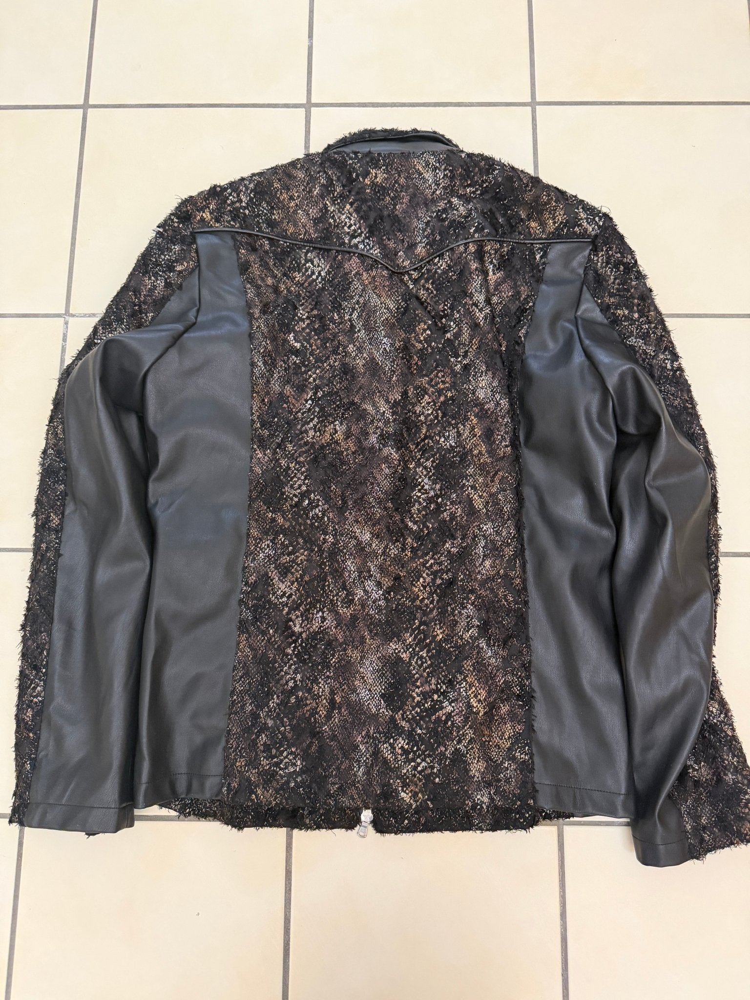 Tornado Mart Abstract Python Glitter Jacket - wintexarchive
