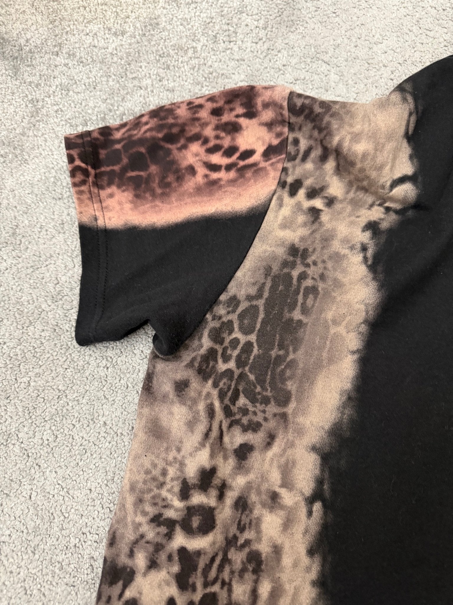 Tornado Mart early 2000‘s Infusion Leopard Polo Shirt - wintexarchive