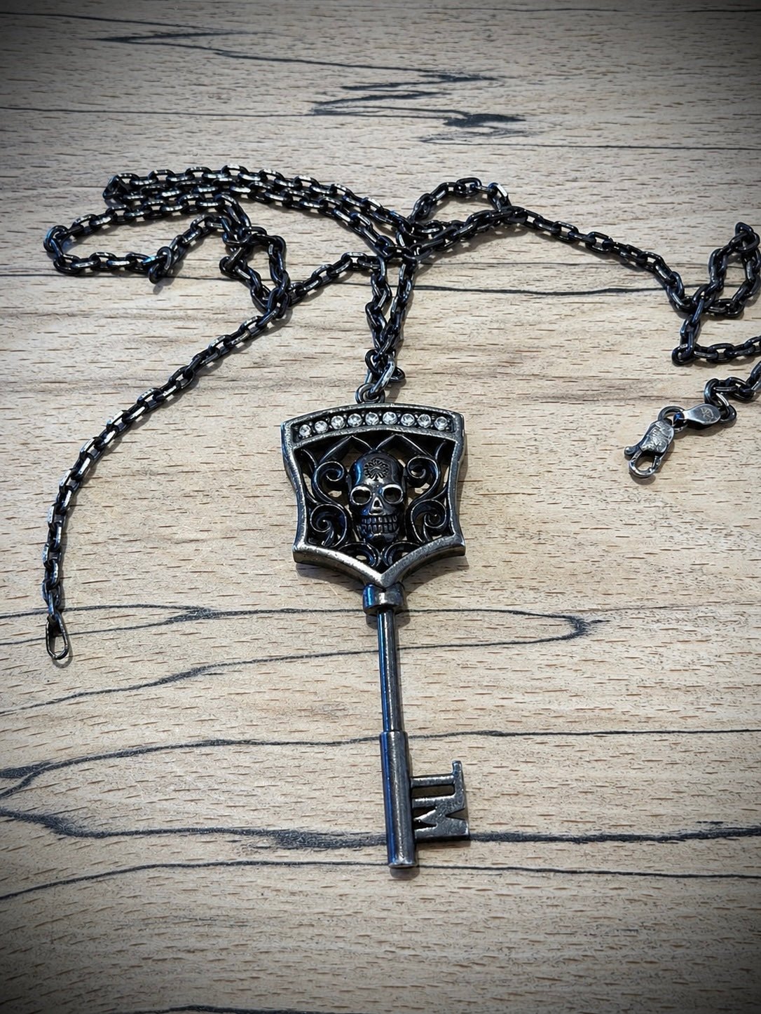 Tornado Mart Last Chapter Necklace - wintexarchive