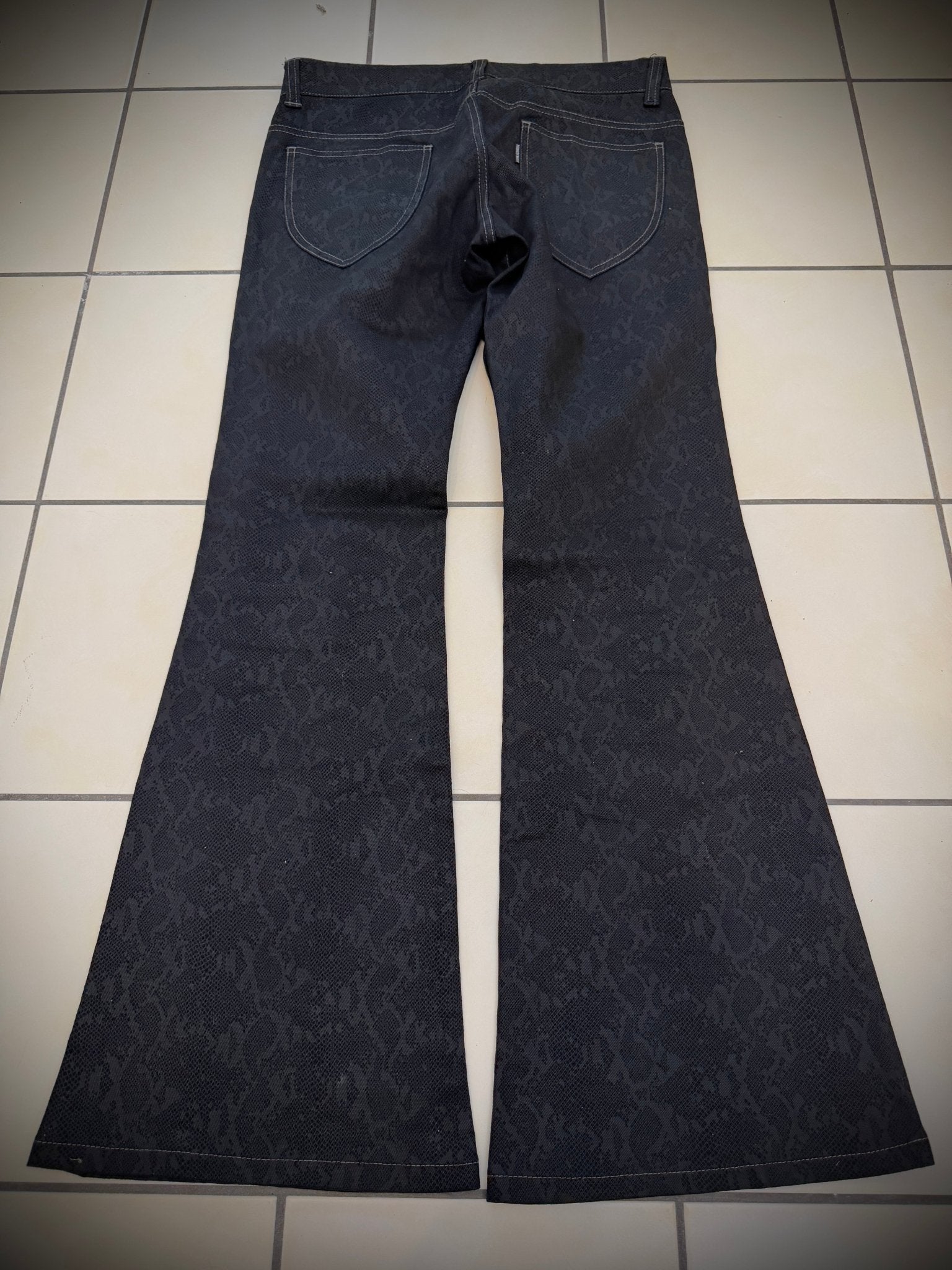Tornado Mart Python Coated Sword Pockets Flared Pants - wintexarchive